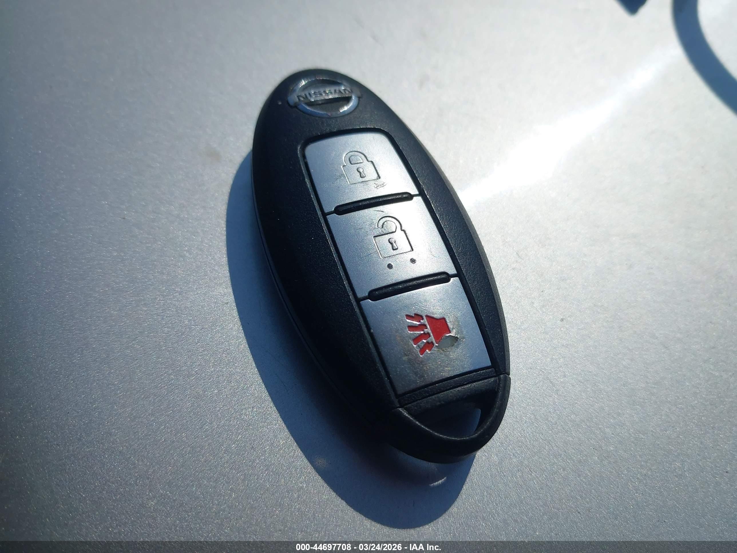NISSAN ROGUE image 11