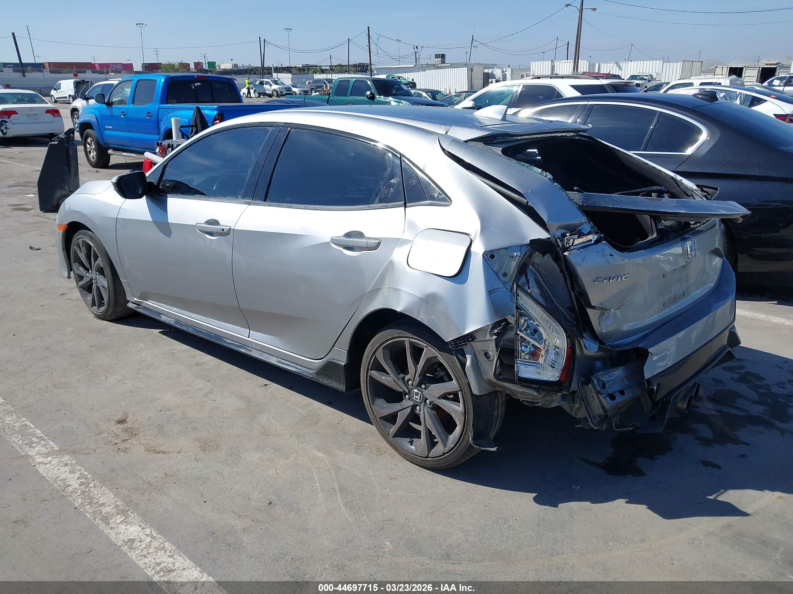 HONDA CIVIC image 3