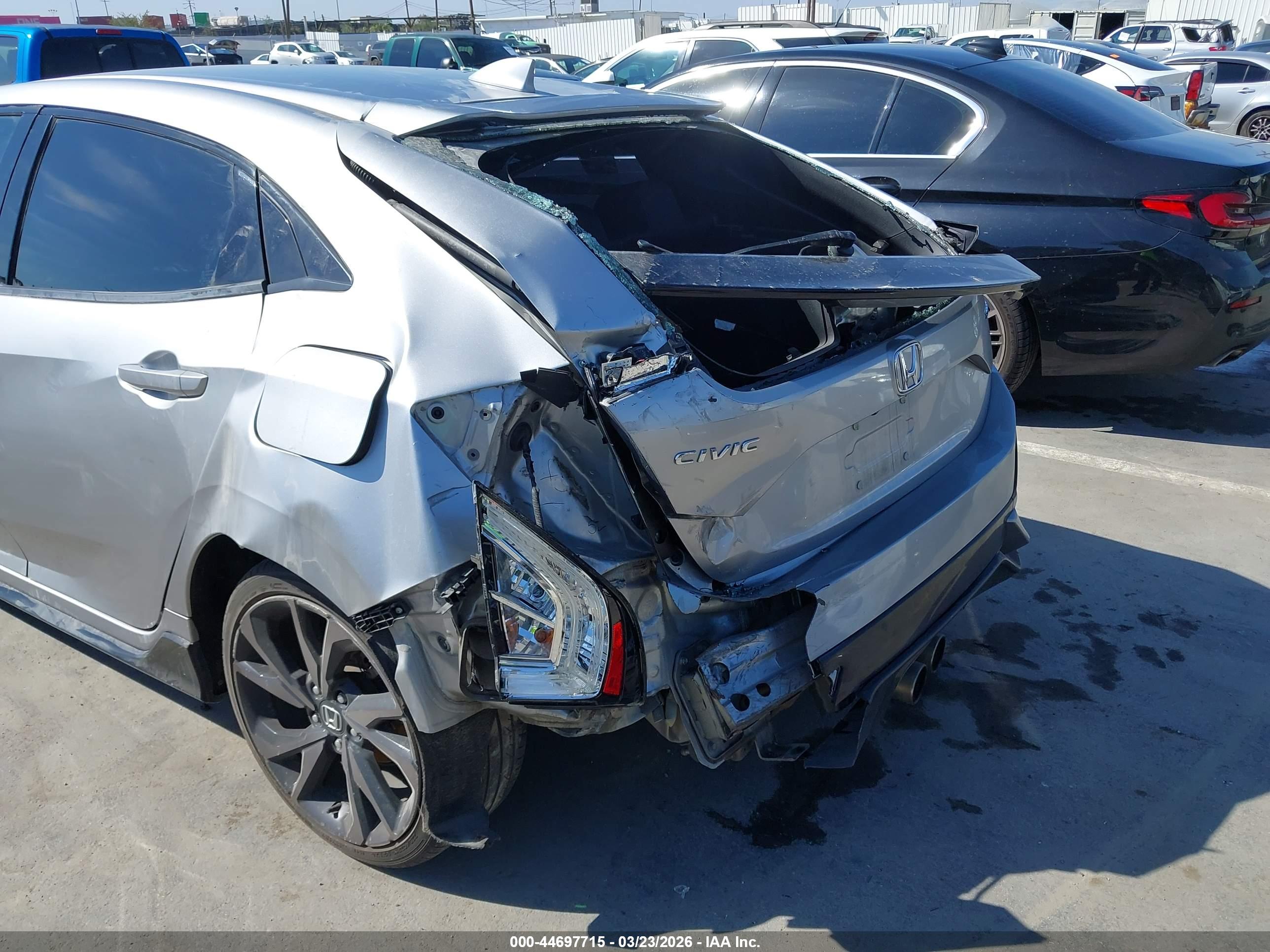HONDA CIVIC image 6