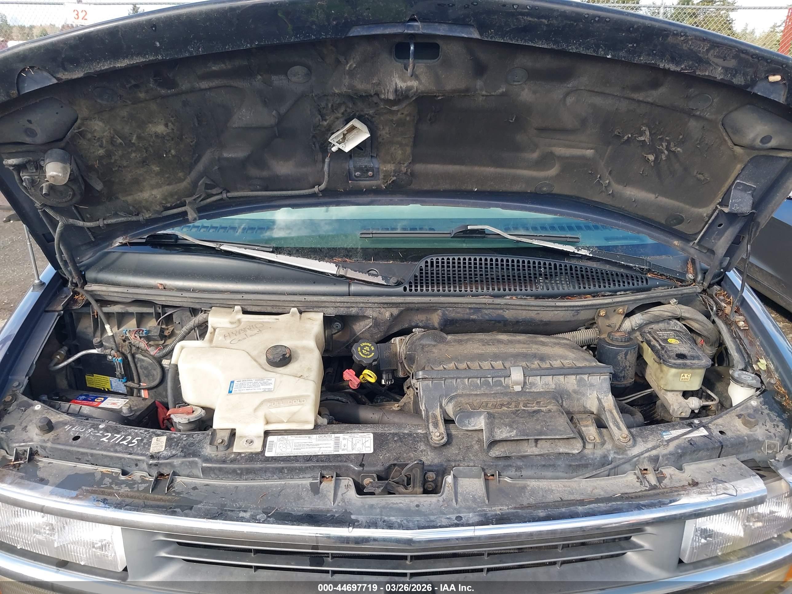 CHEVROLET EXPRESS image 10