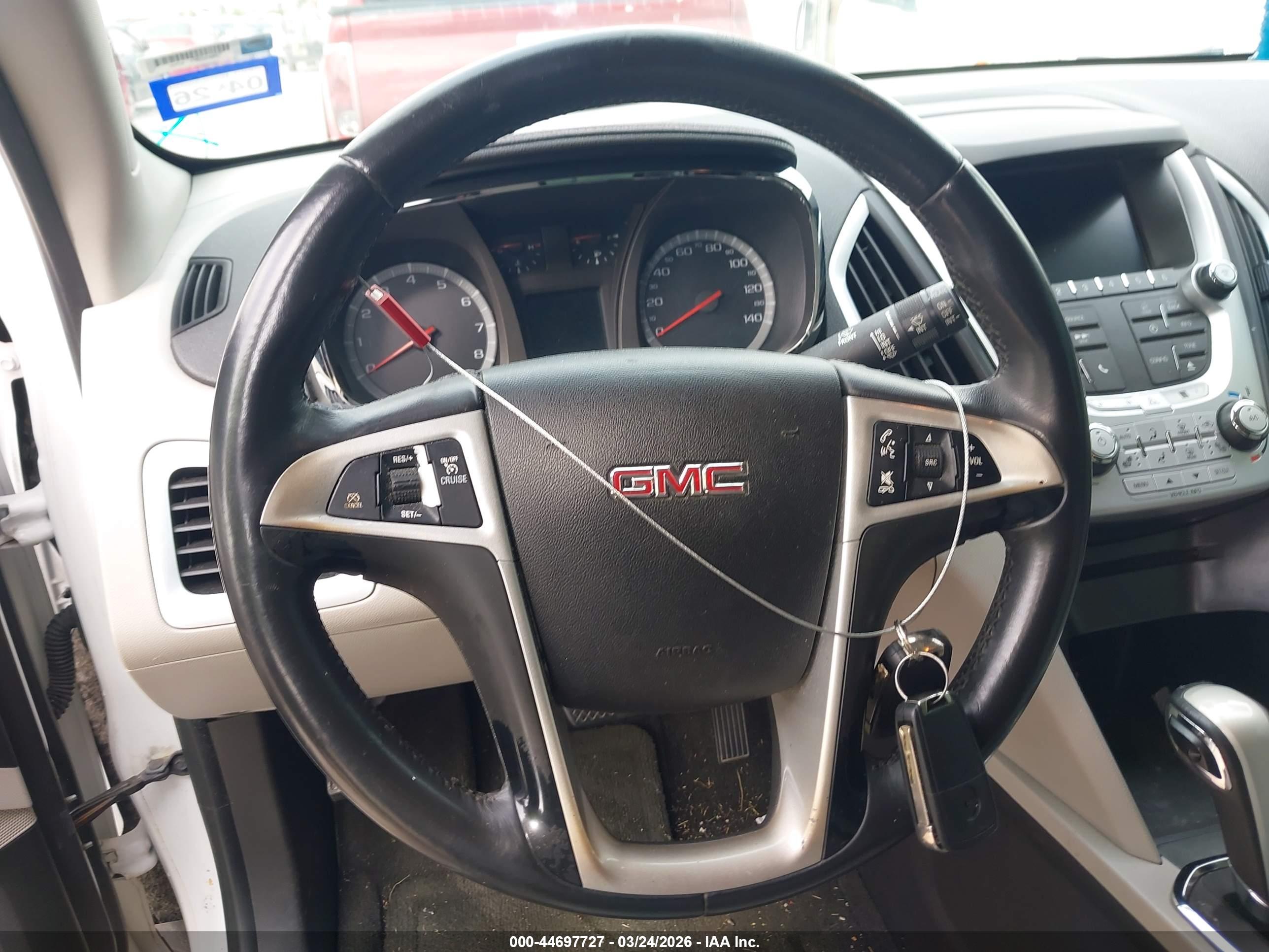 GMC TERRAIN image 11