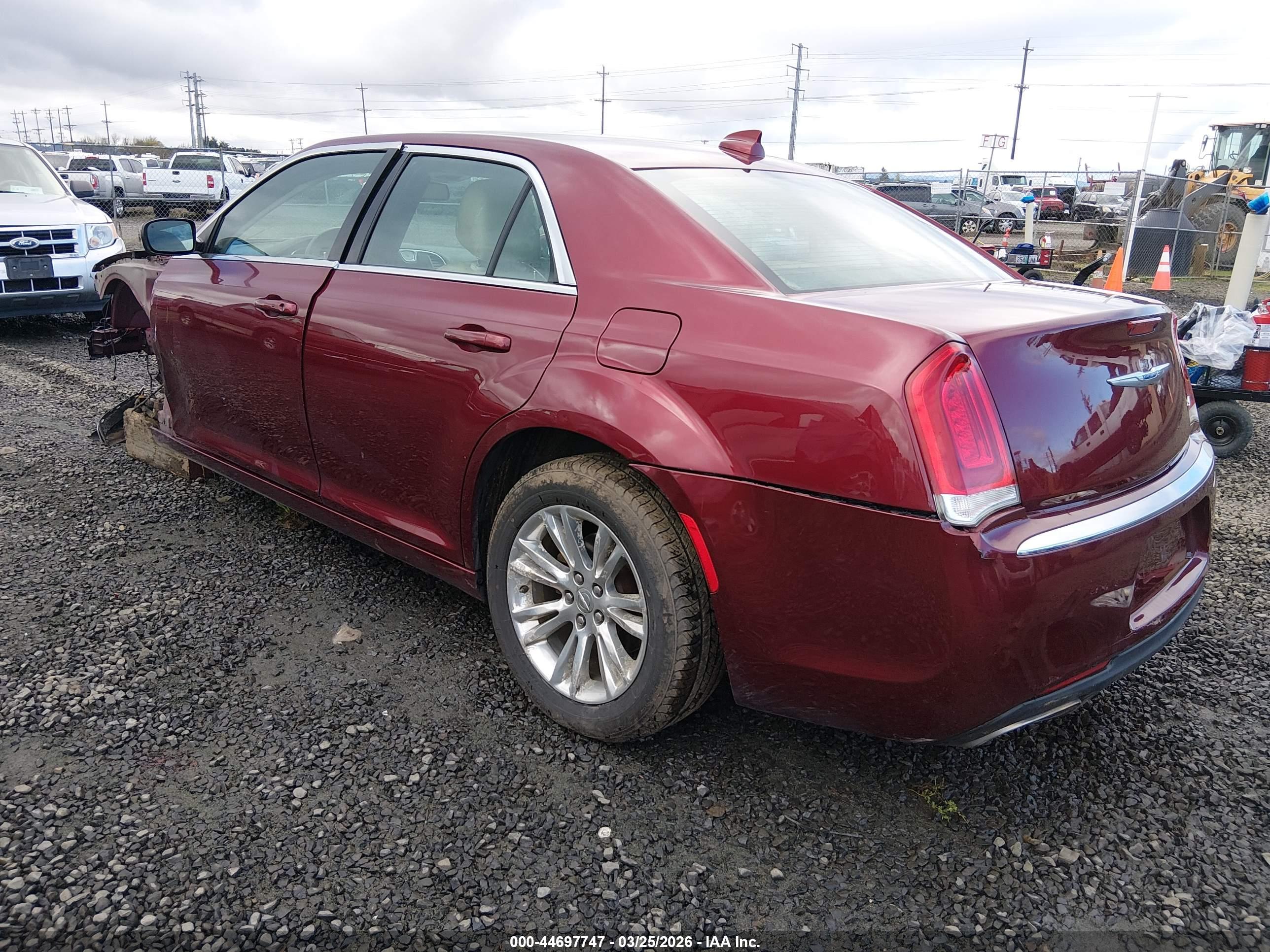 CHRYSLER 300 image 3