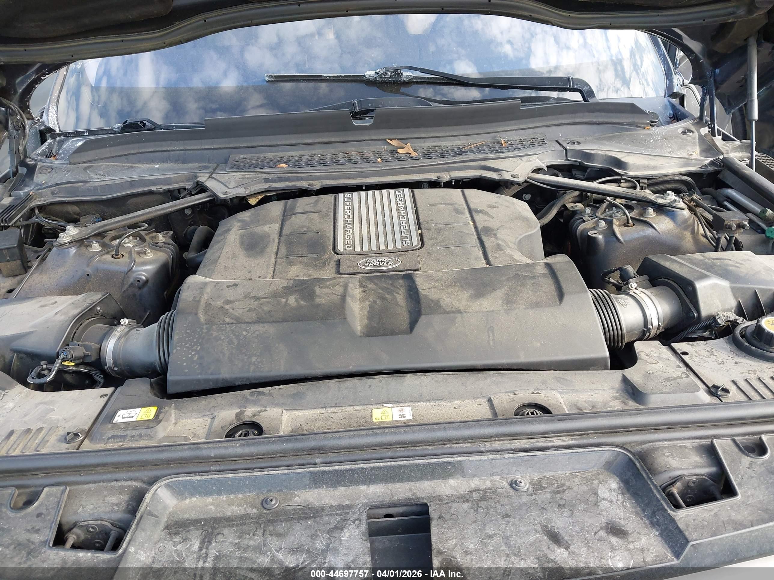 LAND ROVER image 10