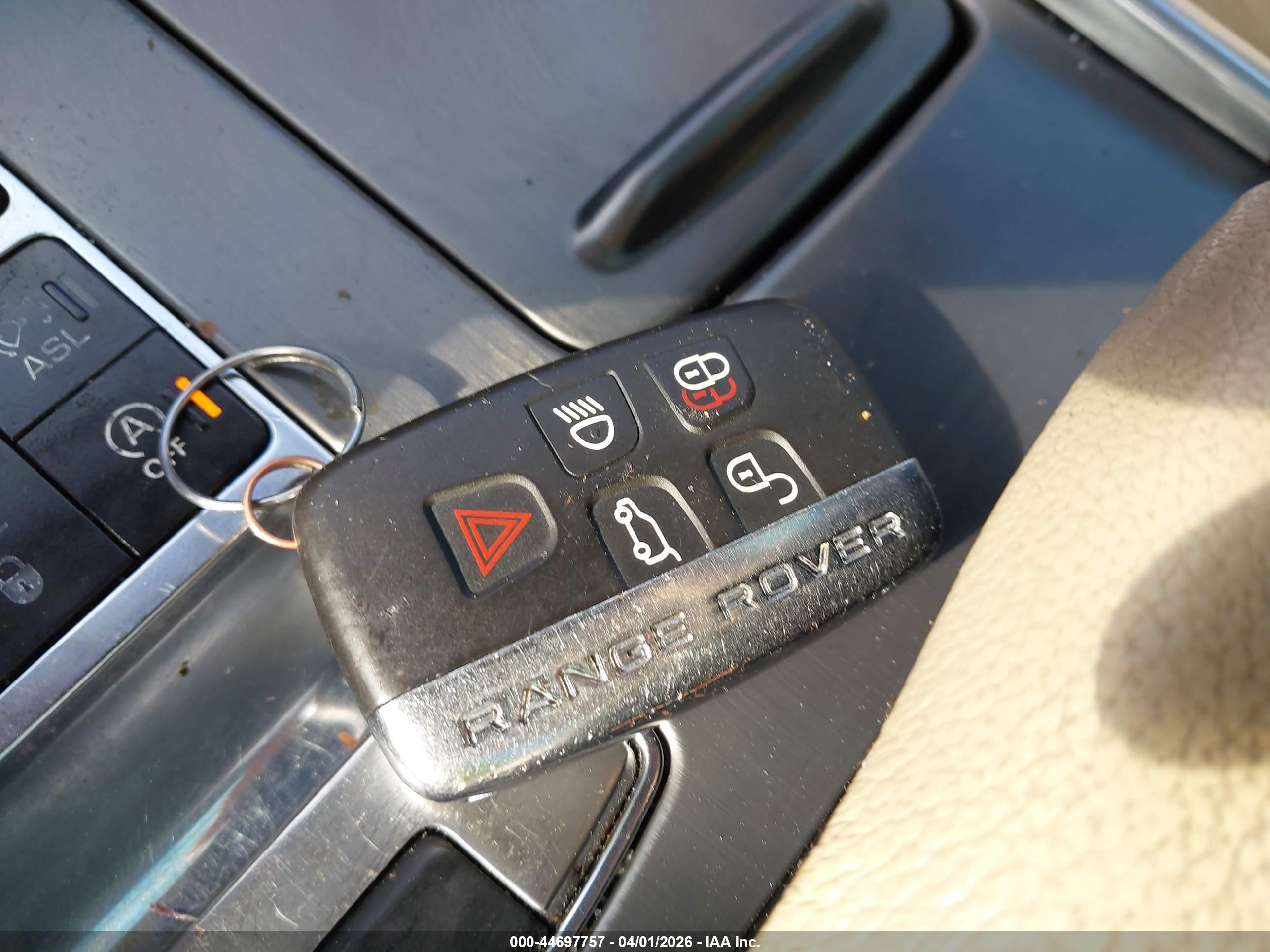LAND ROVER image 11