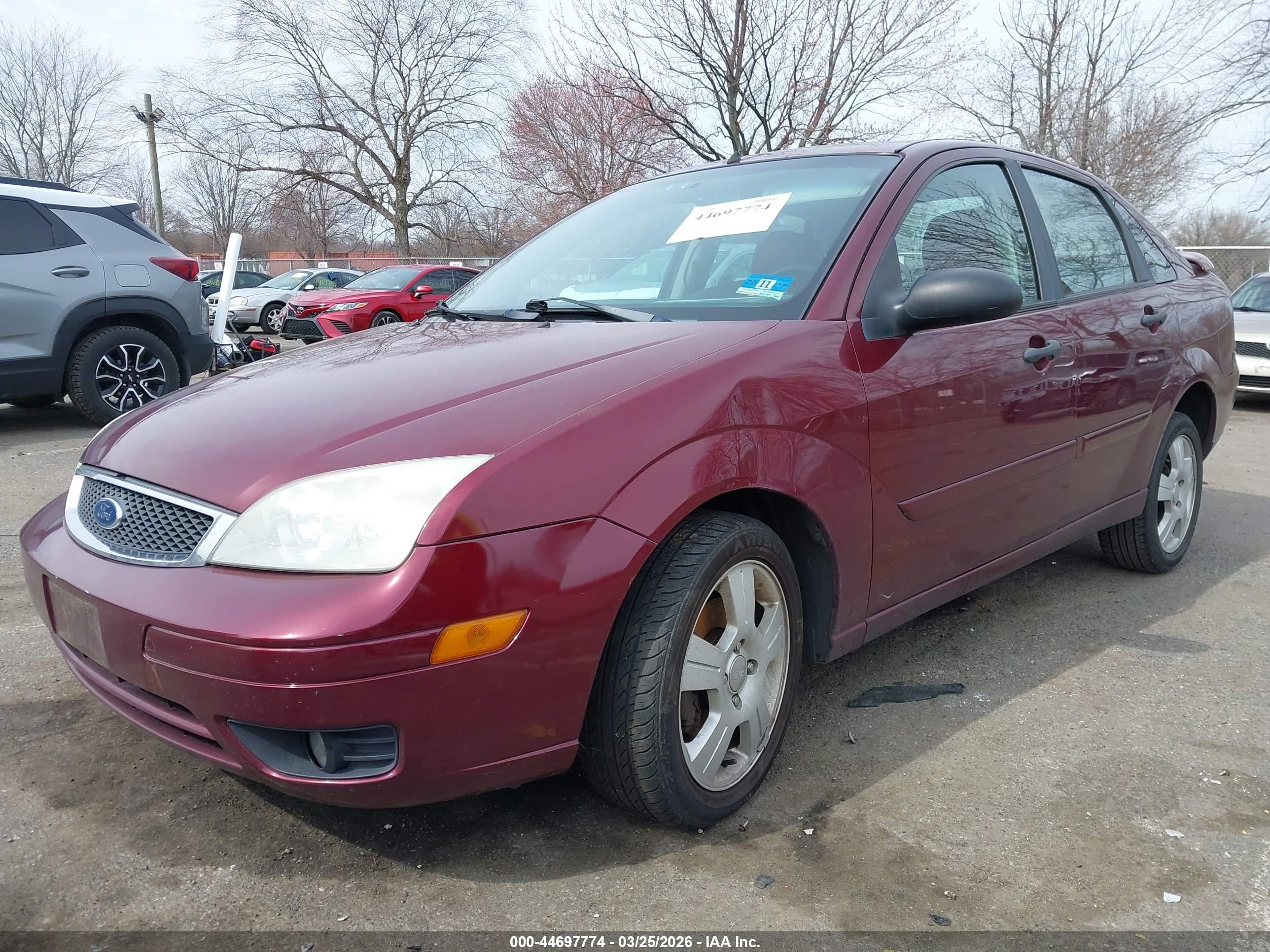 FORD FOCUS image 2