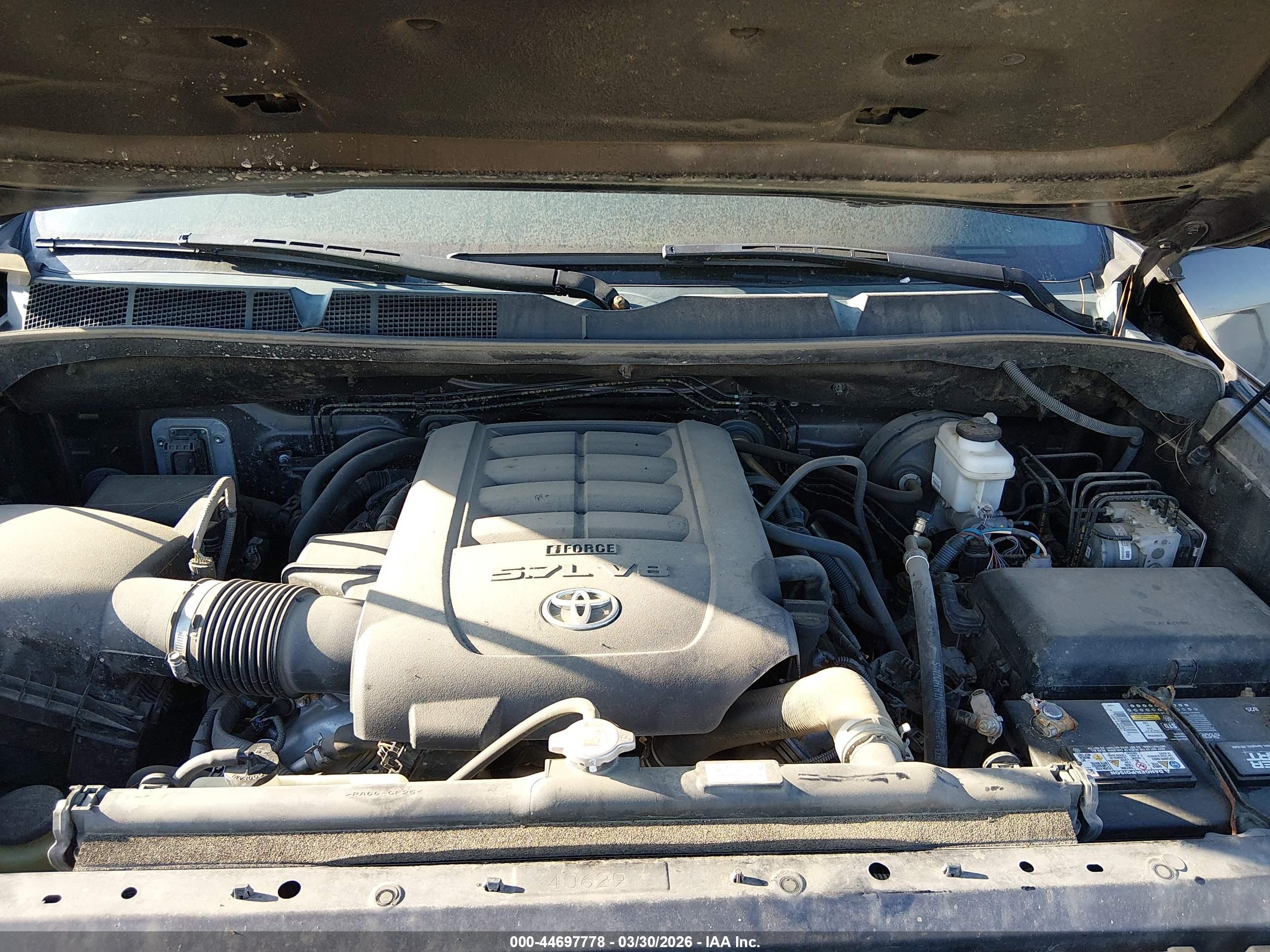 TOYOTA TUNDRA image 10
