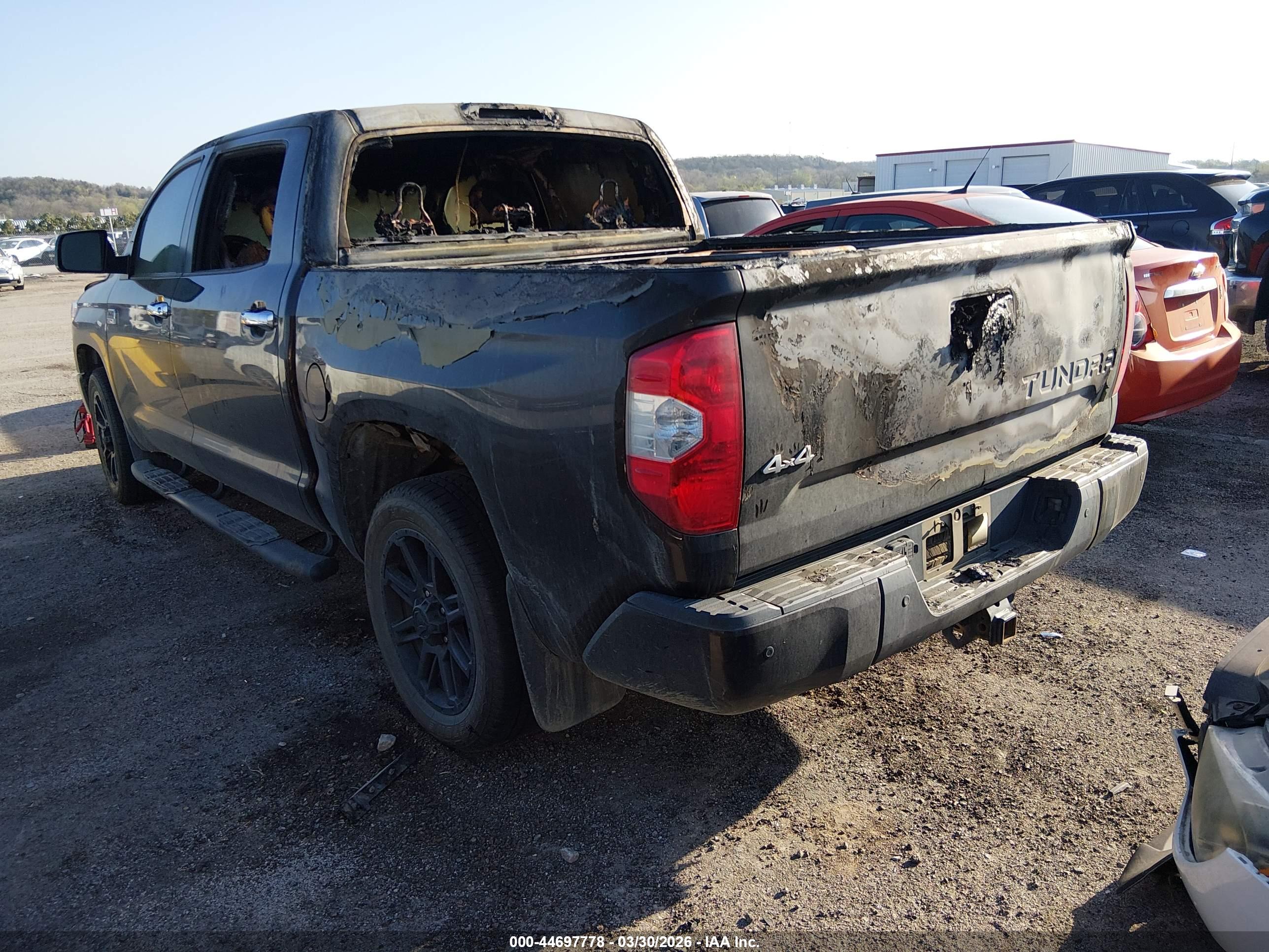 TOYOTA TUNDRA image 3