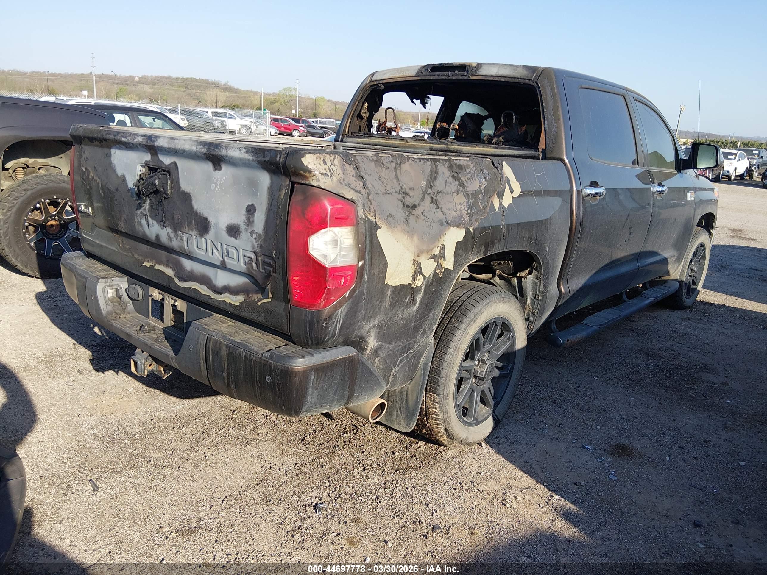 TOYOTA TUNDRA image 4