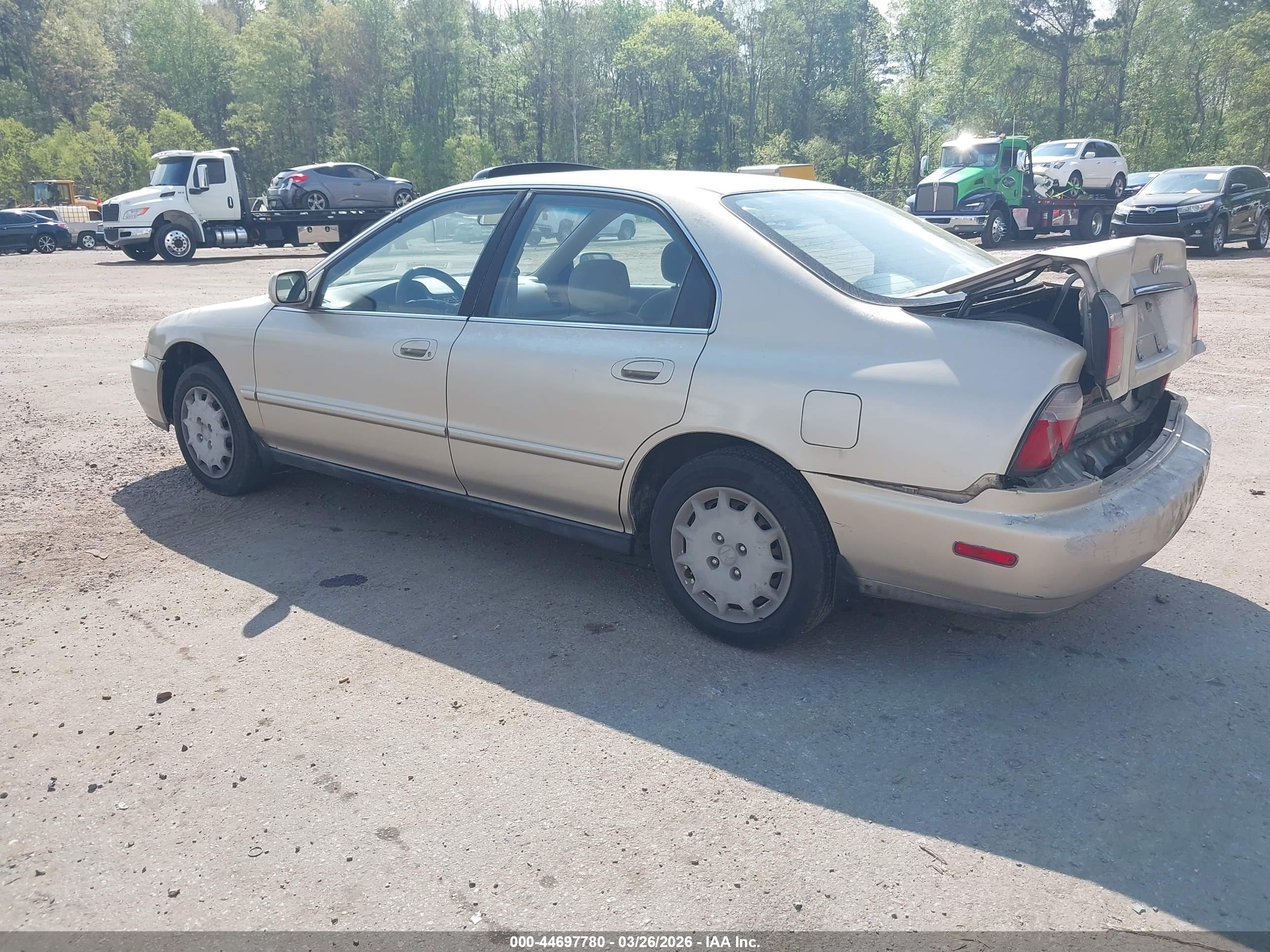 HONDA ACCORD image 3