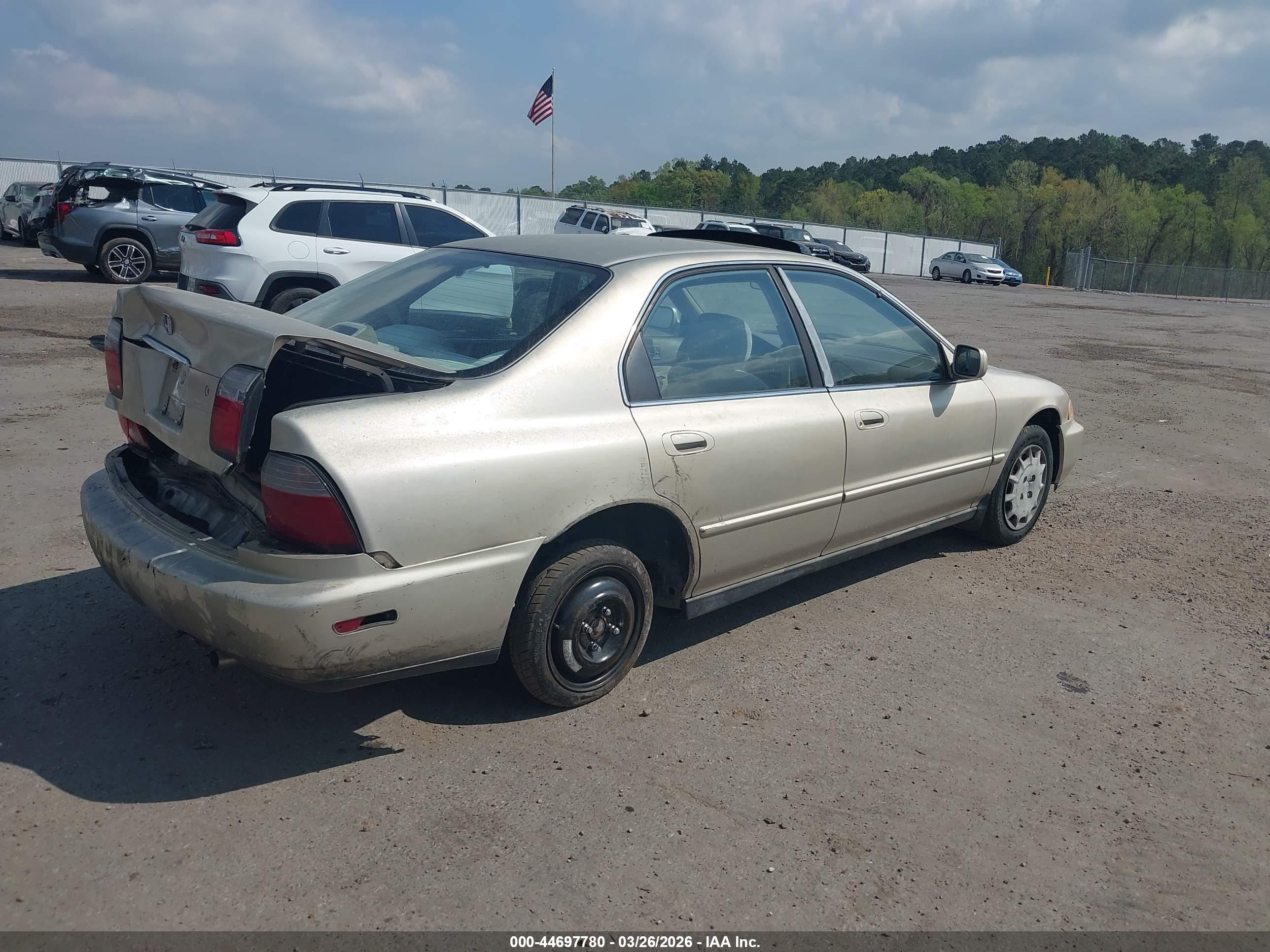 HONDA ACCORD image 4