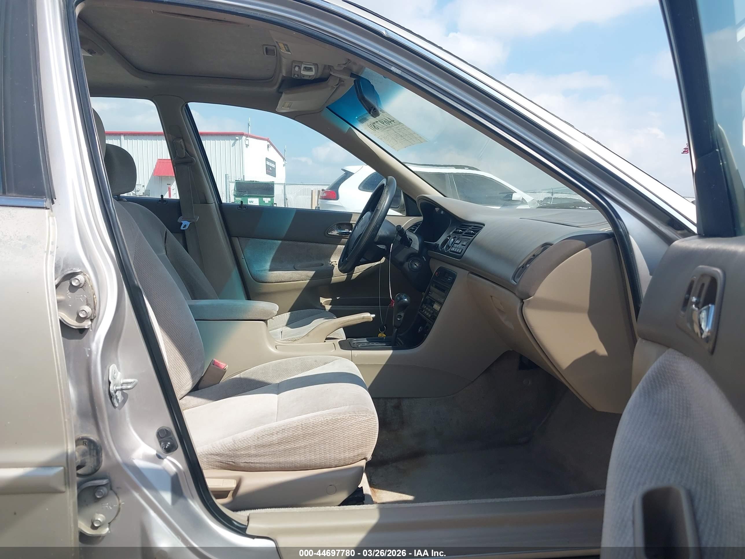 HONDA ACCORD image 5