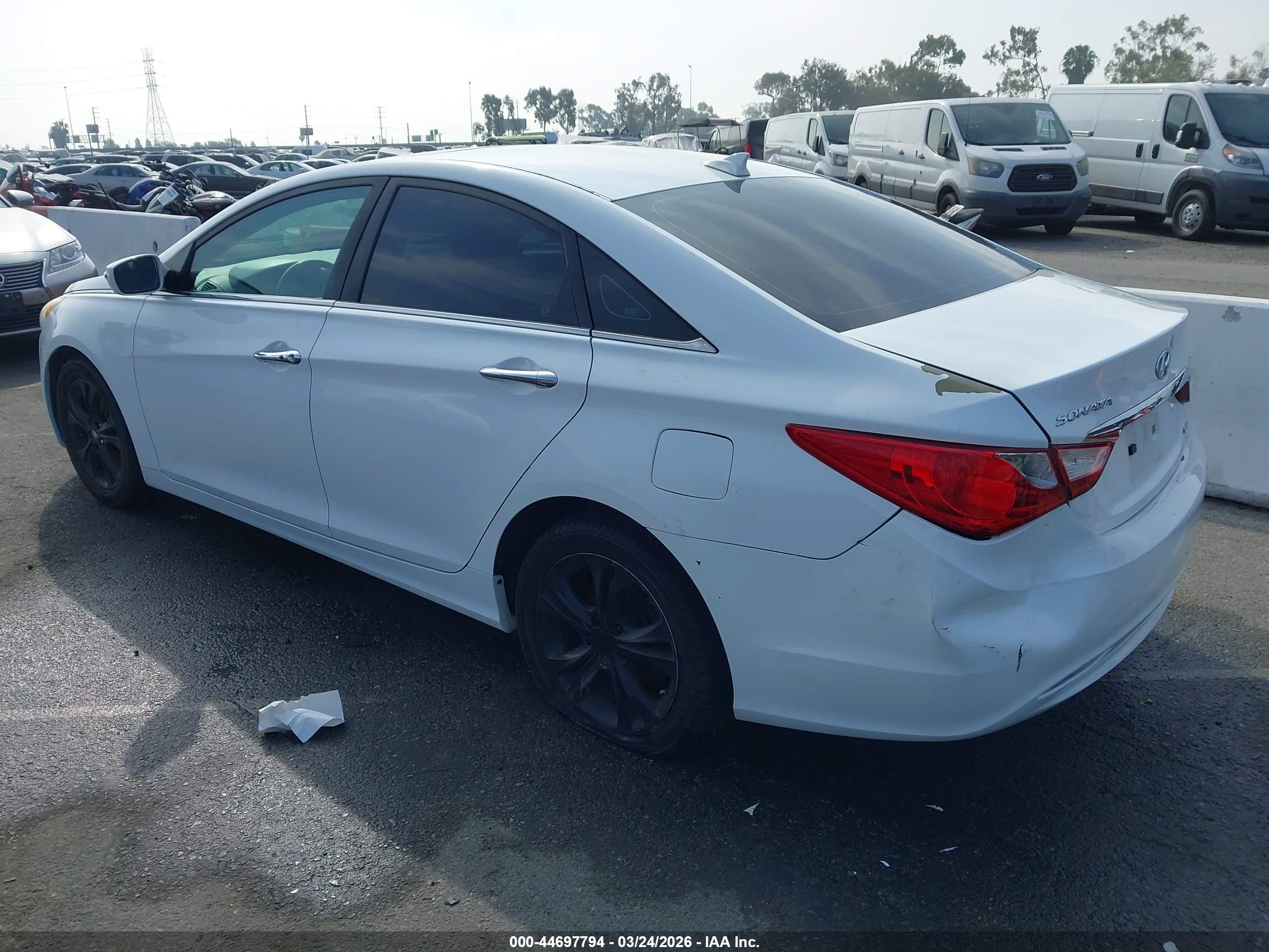 HYUNDAI SONATA image 3