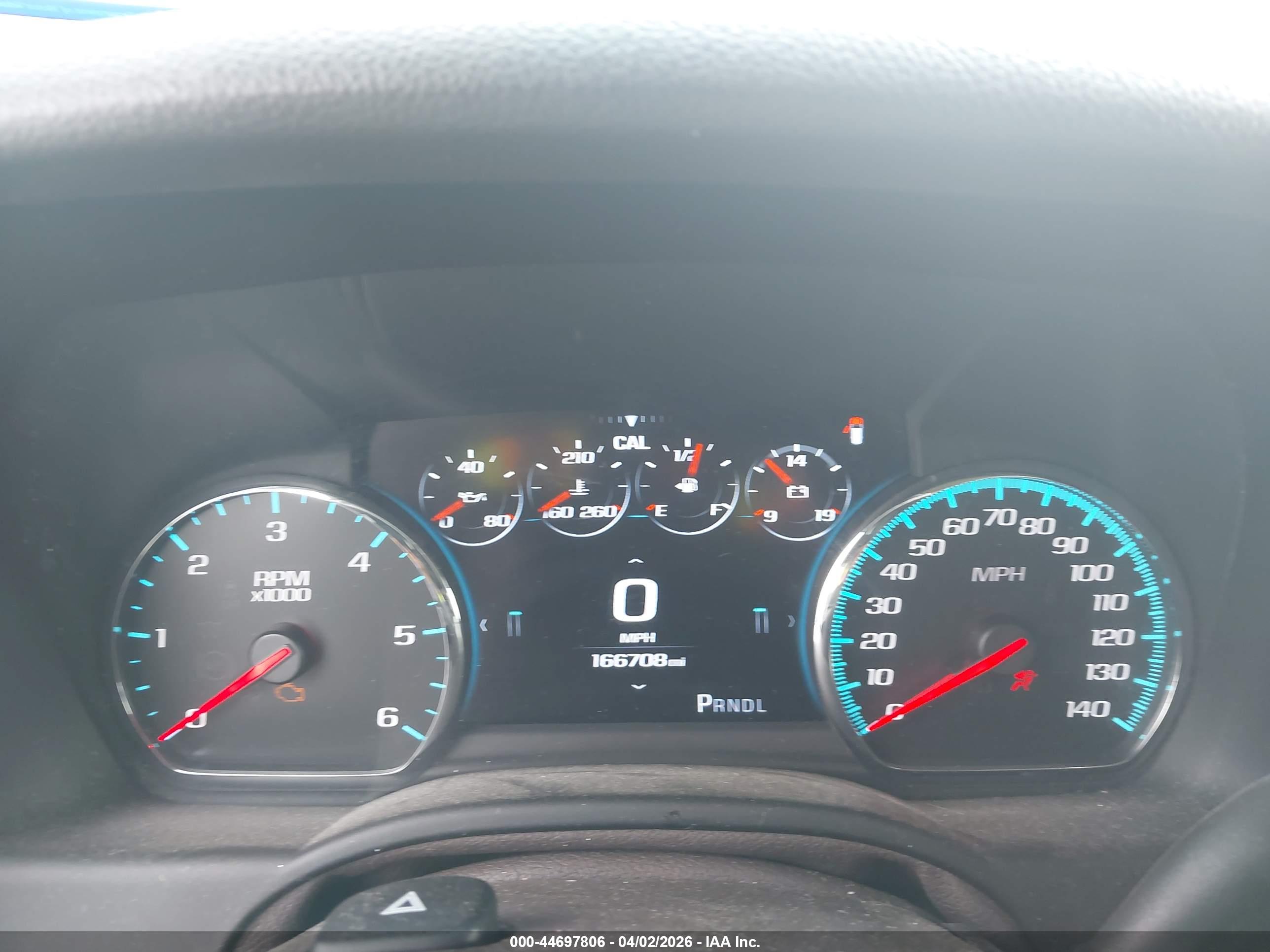 CHEVROLET SUBURBAN image 7