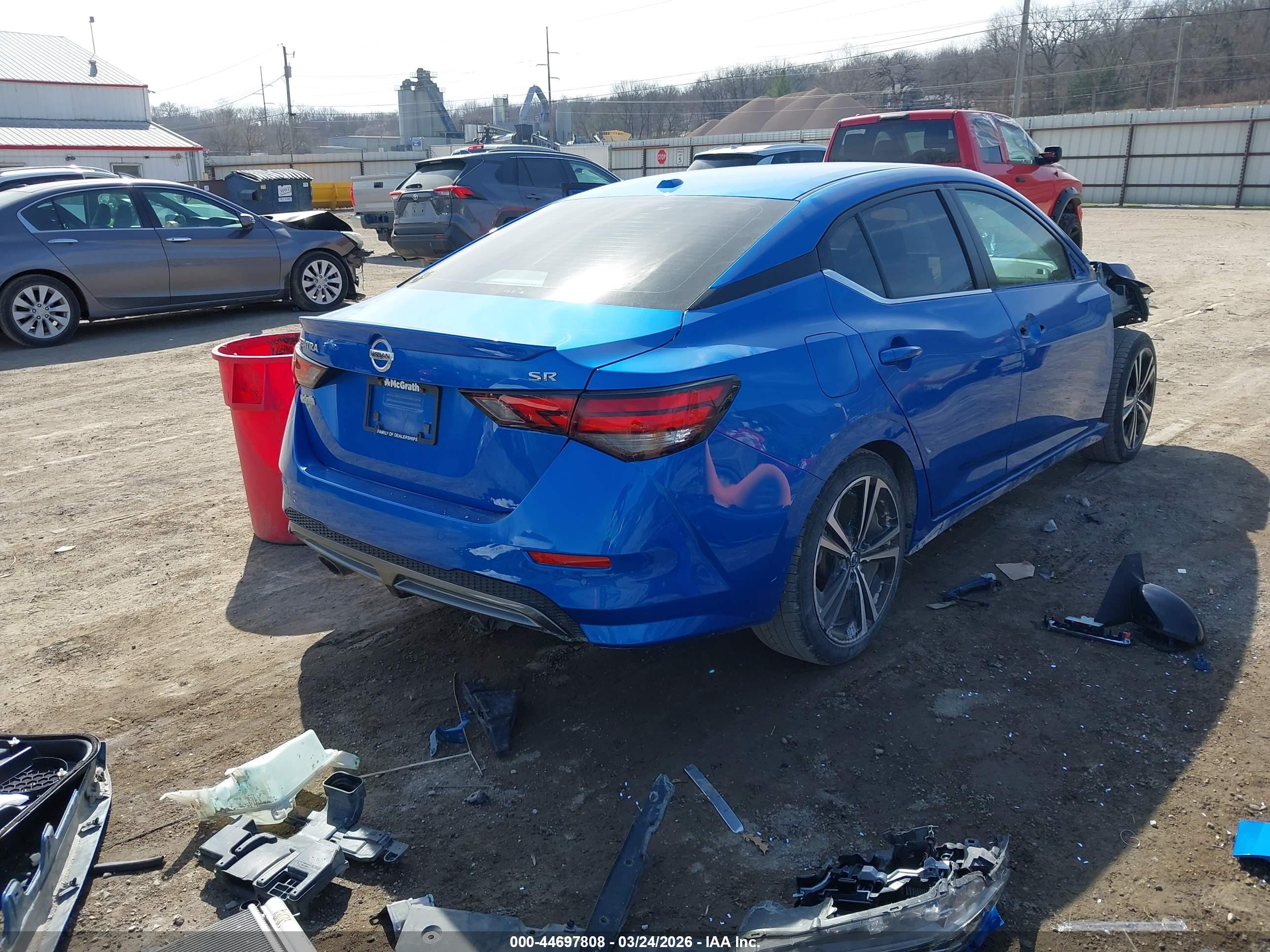 NISSAN SENTRA image 4