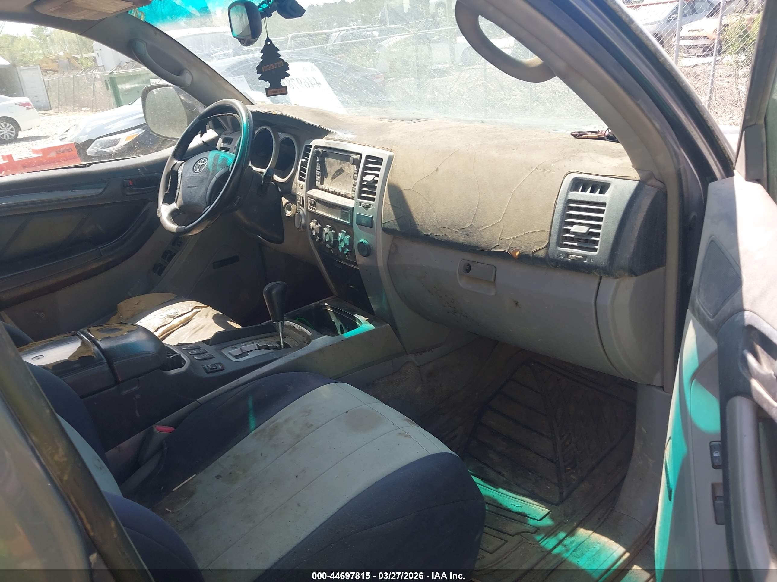 TOYOTA 4RUNNER image 5