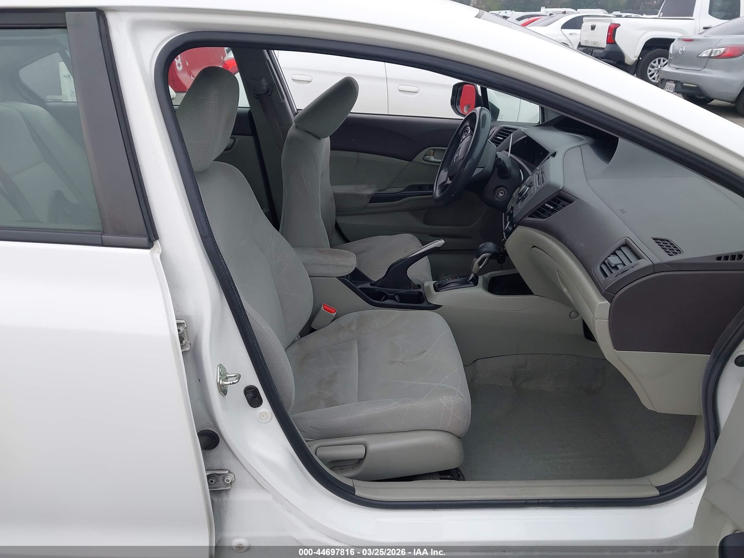 HONDA CIVIC image 5