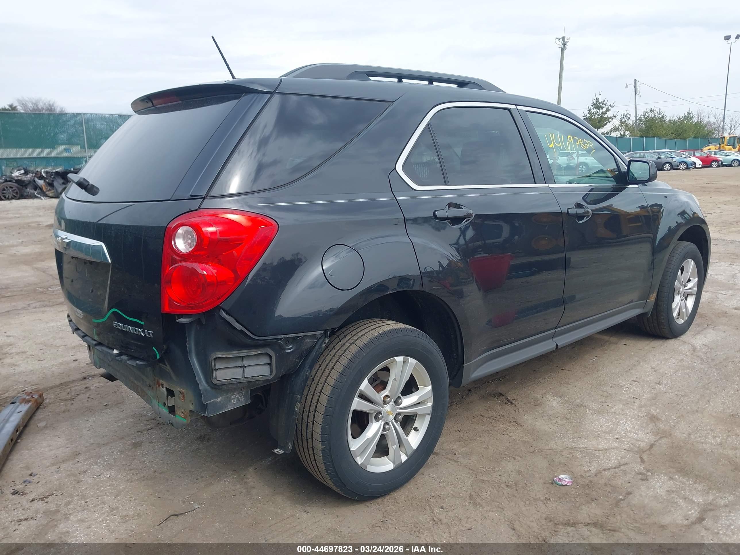 CHEVROLET EQUINOX image 4