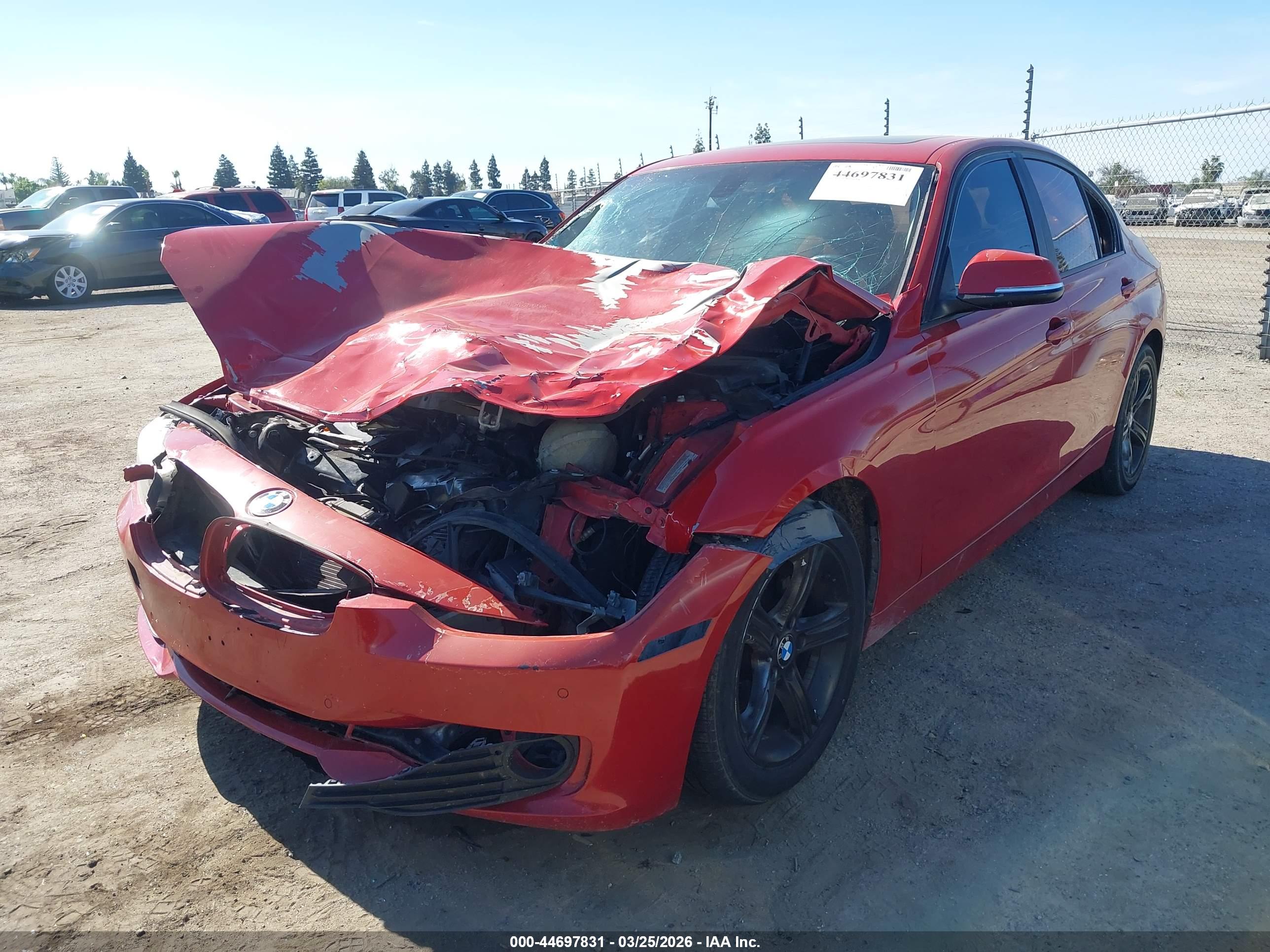 BMW 320I image 2