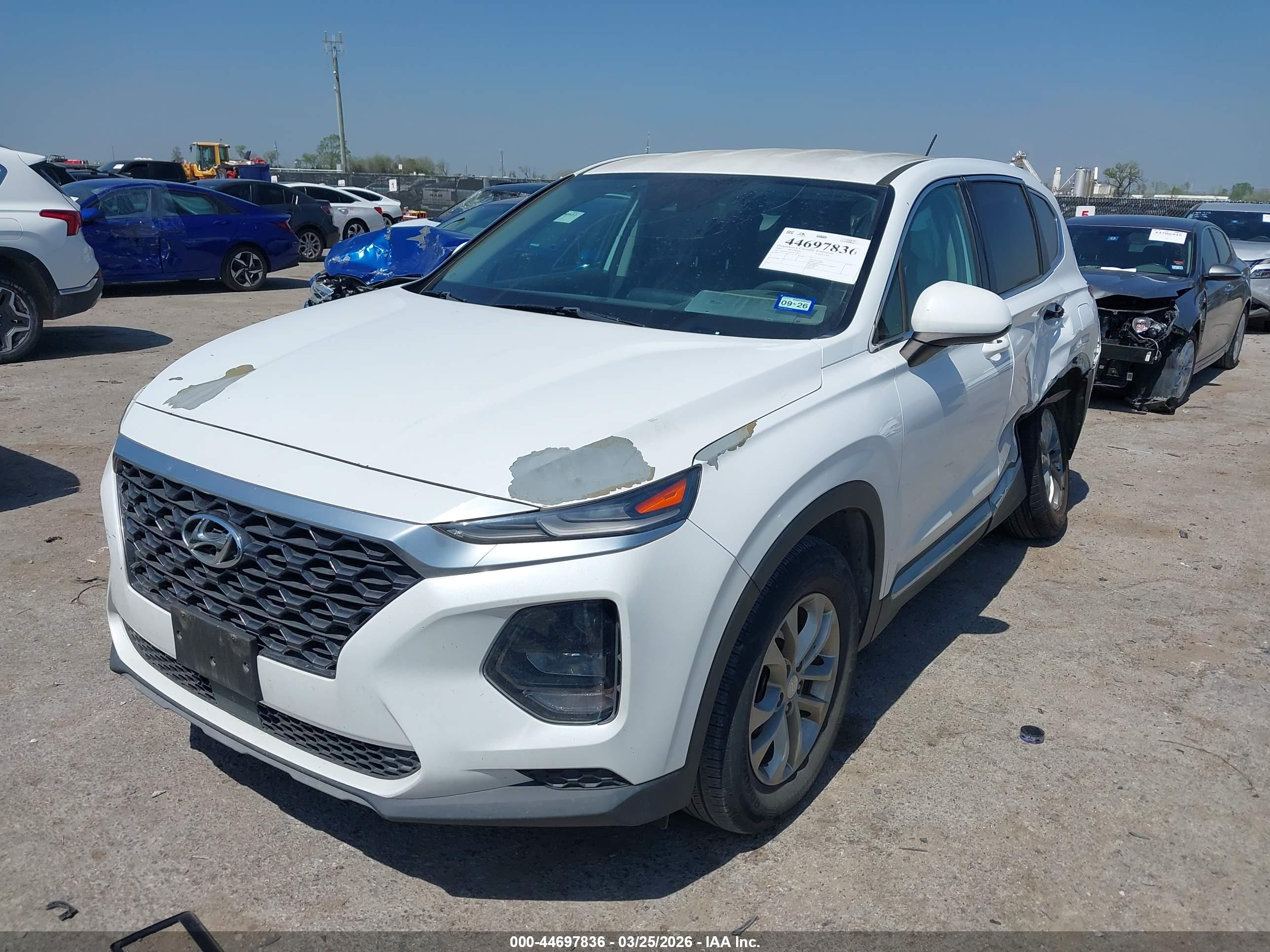 HYUNDAI SANTA image 2