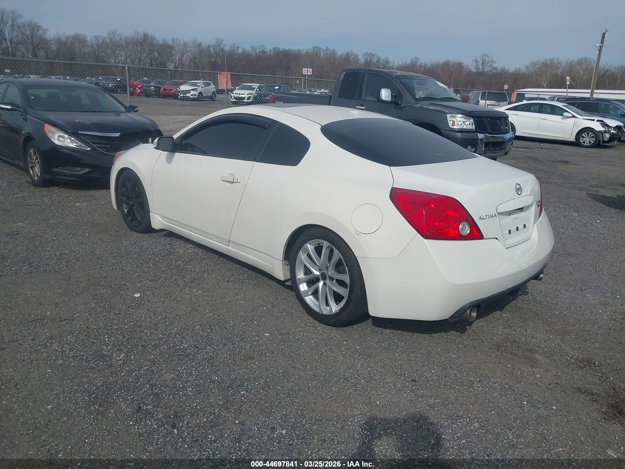 NISSAN ALTIMA image 3