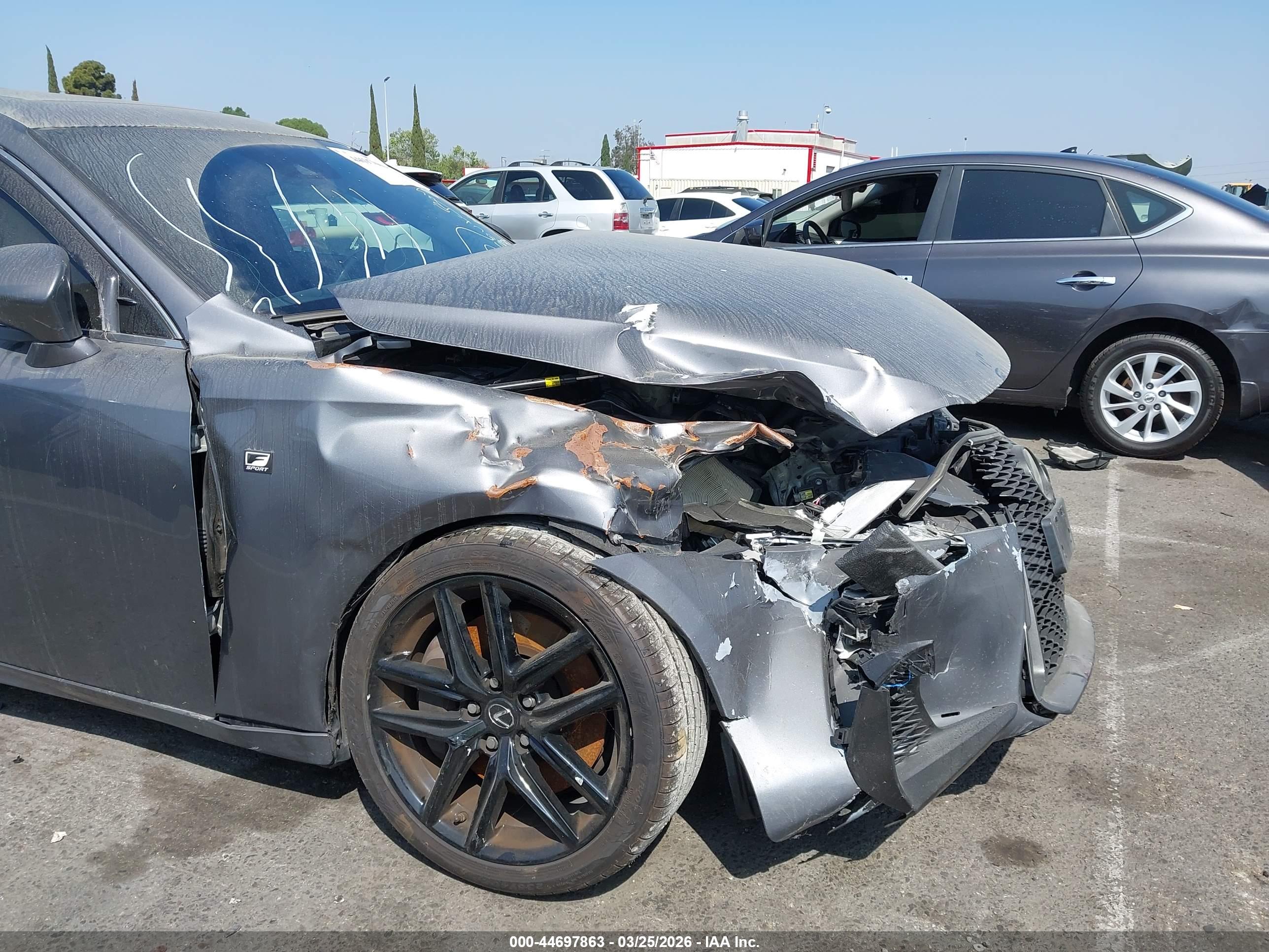 LEXUS IS image 6