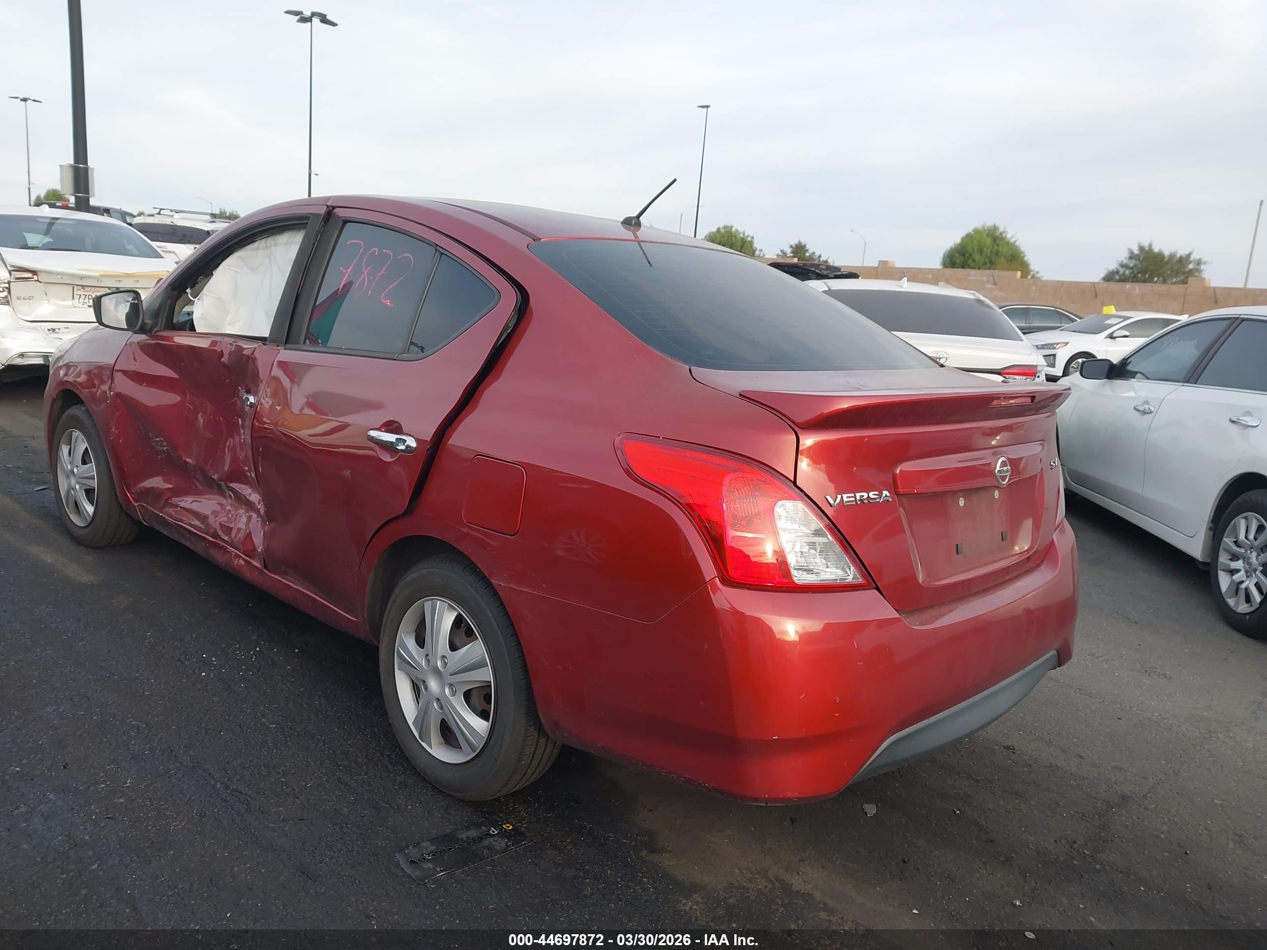 NISSAN VERSA image 3