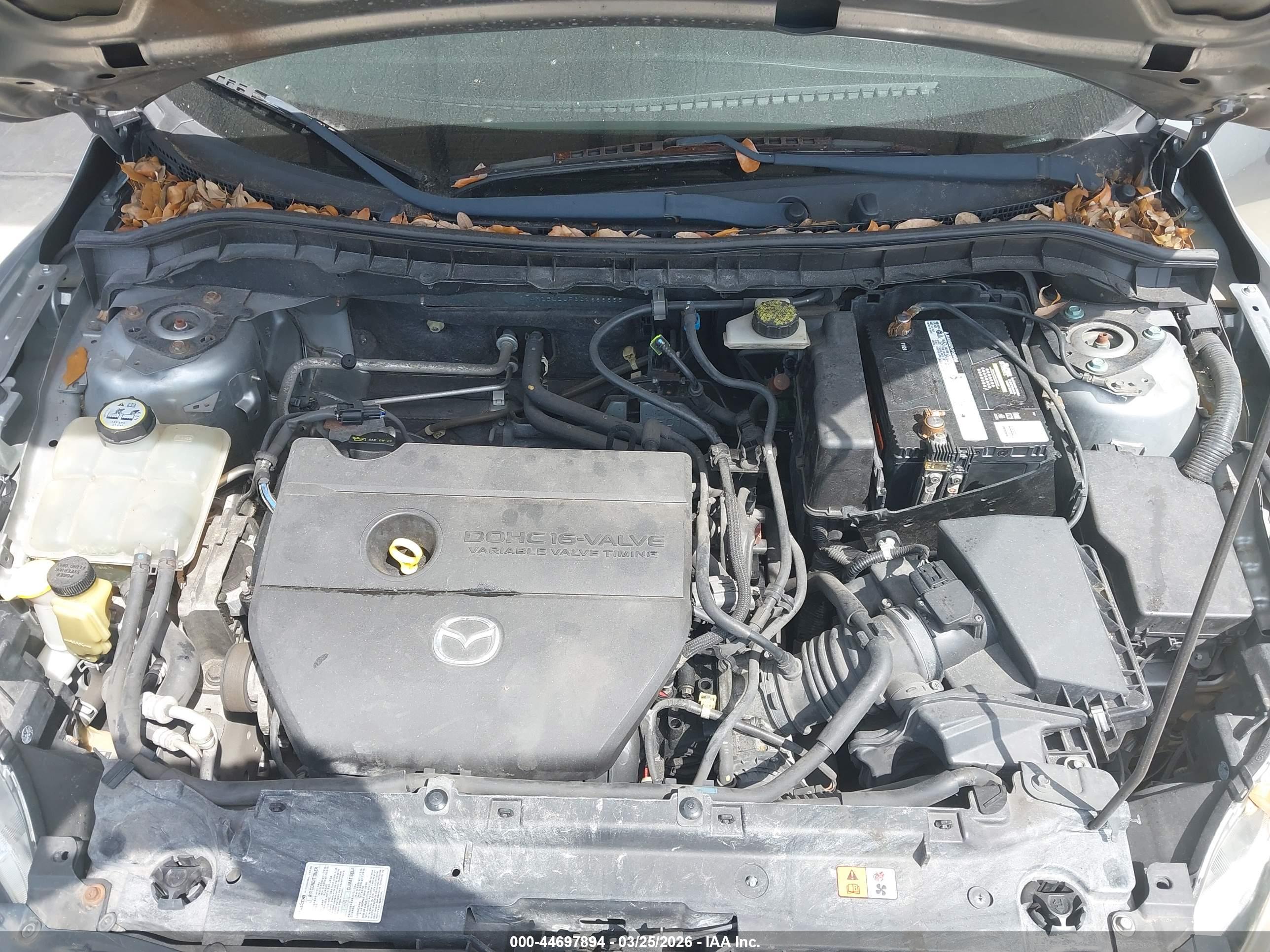 MAZDA MAZDA3 image 10