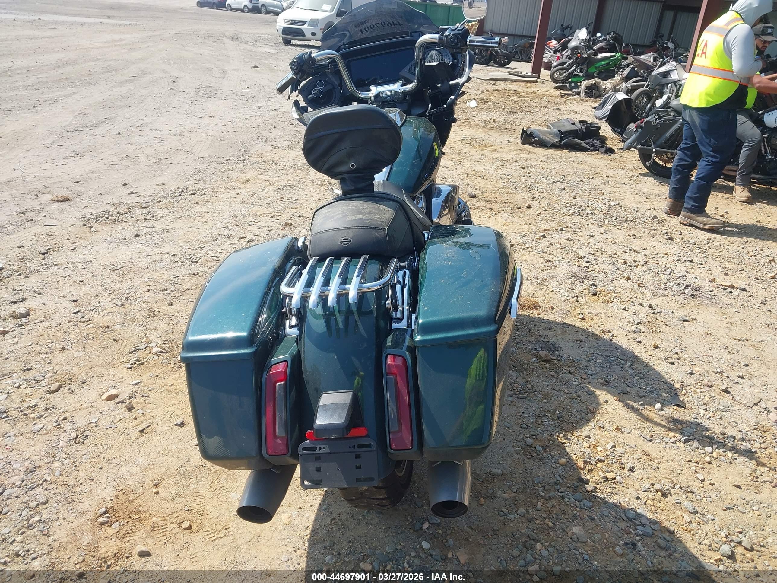 HARLEY-DAVIDSON FLTRX image 6