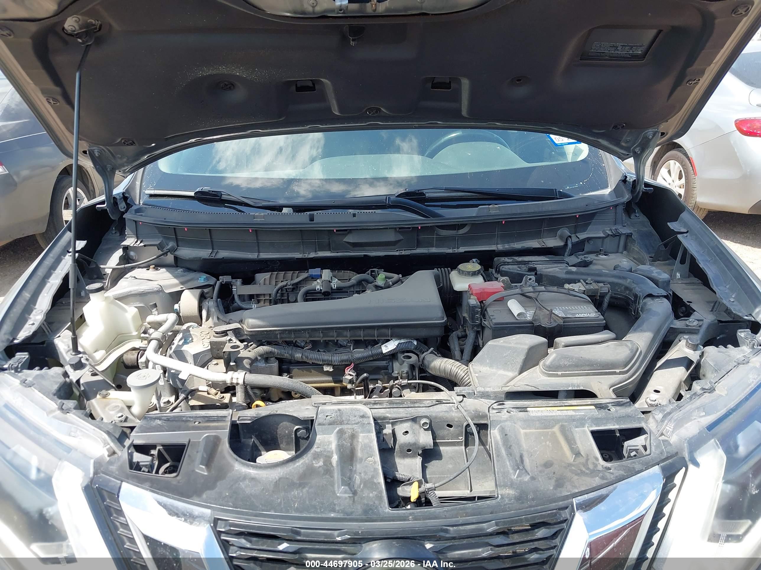 NISSAN ROGUE image 10