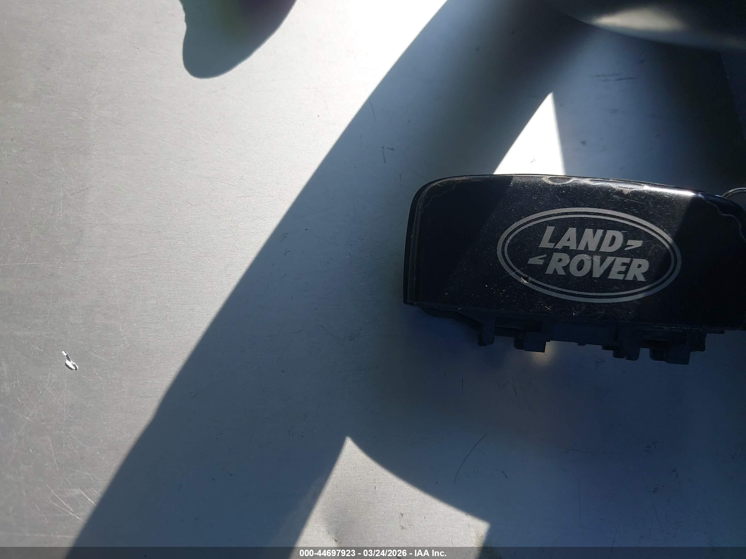 LAND ROVER image 11