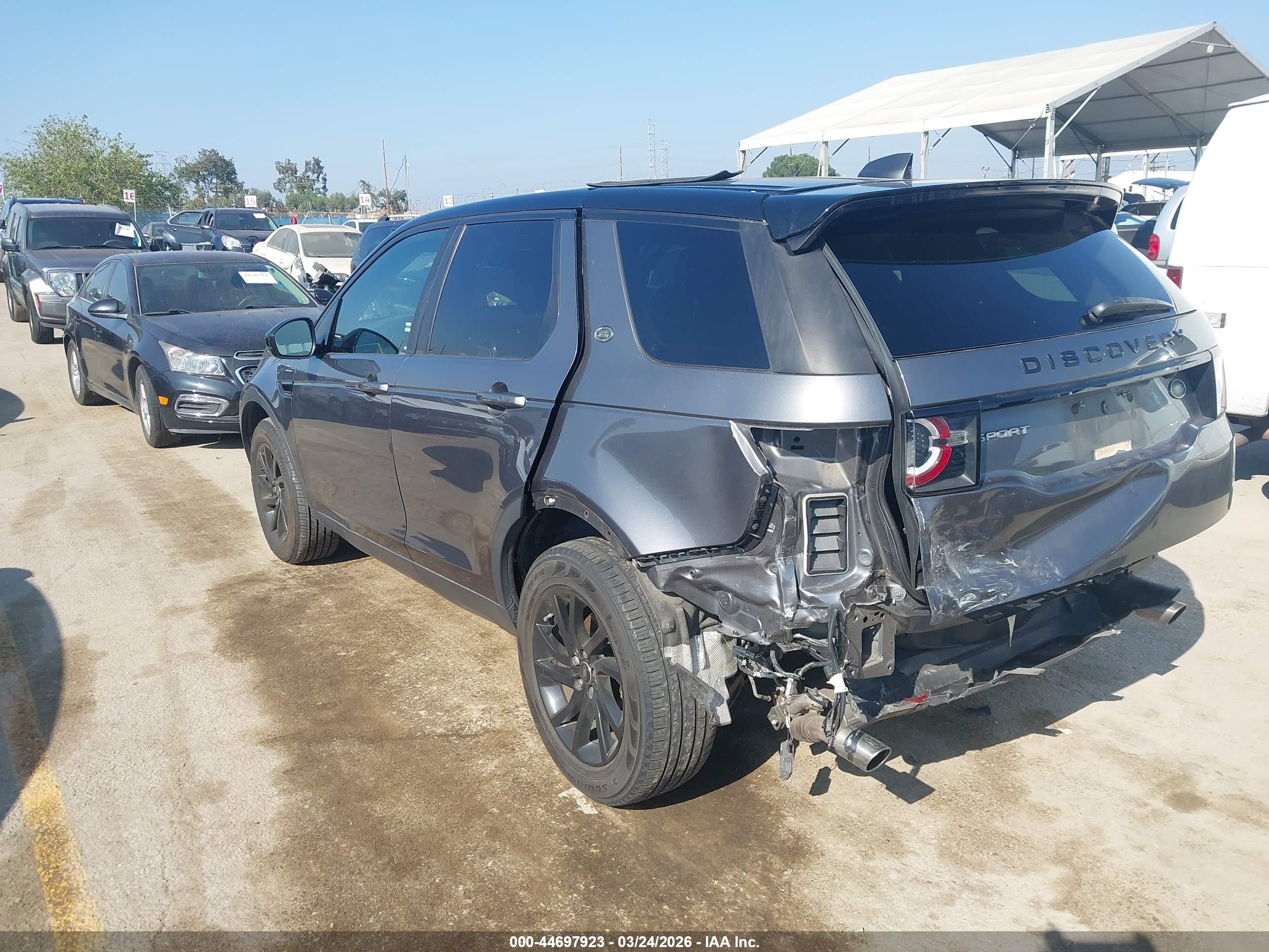 LAND ROVER image 3