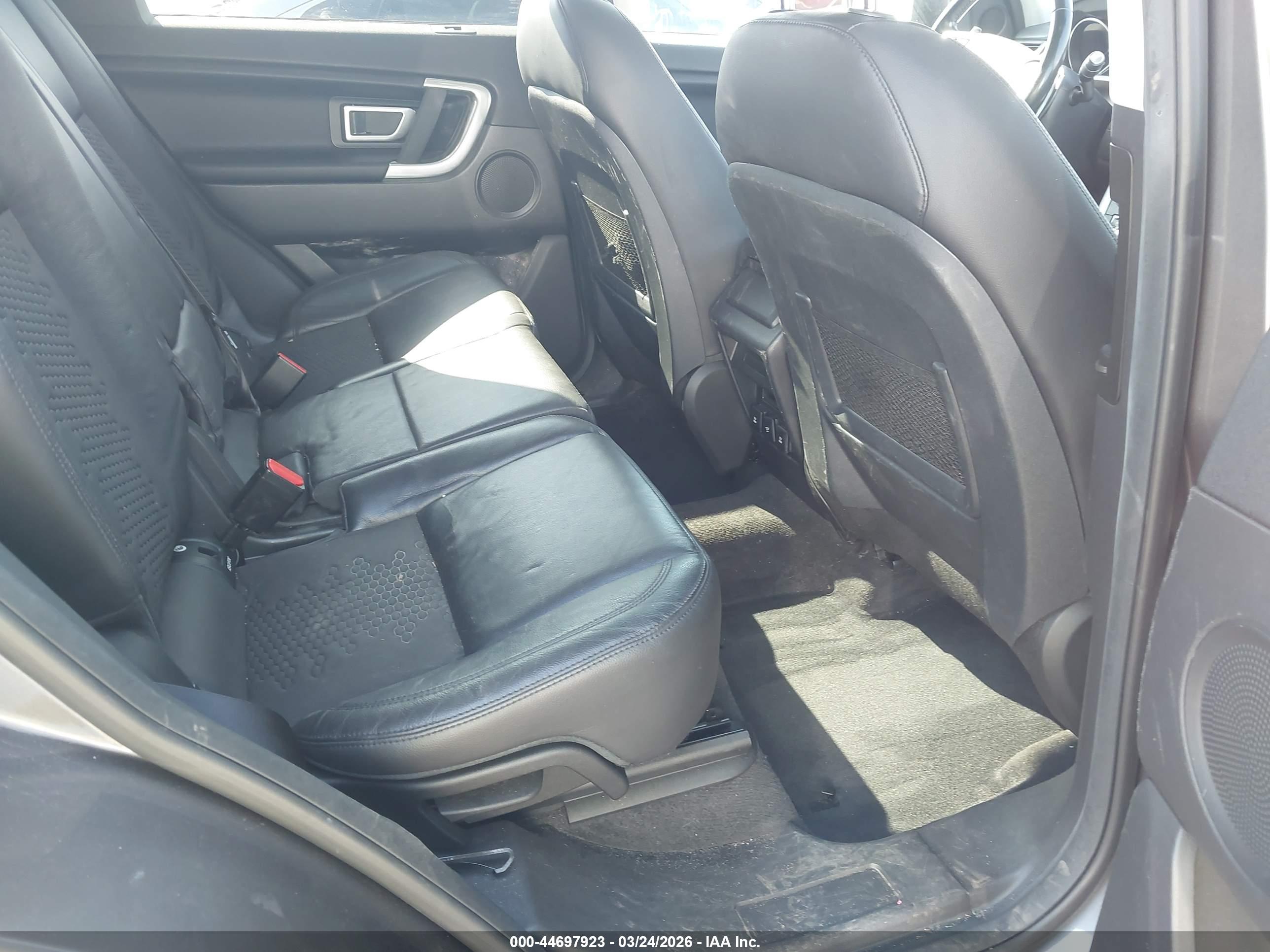 LAND ROVER image 8