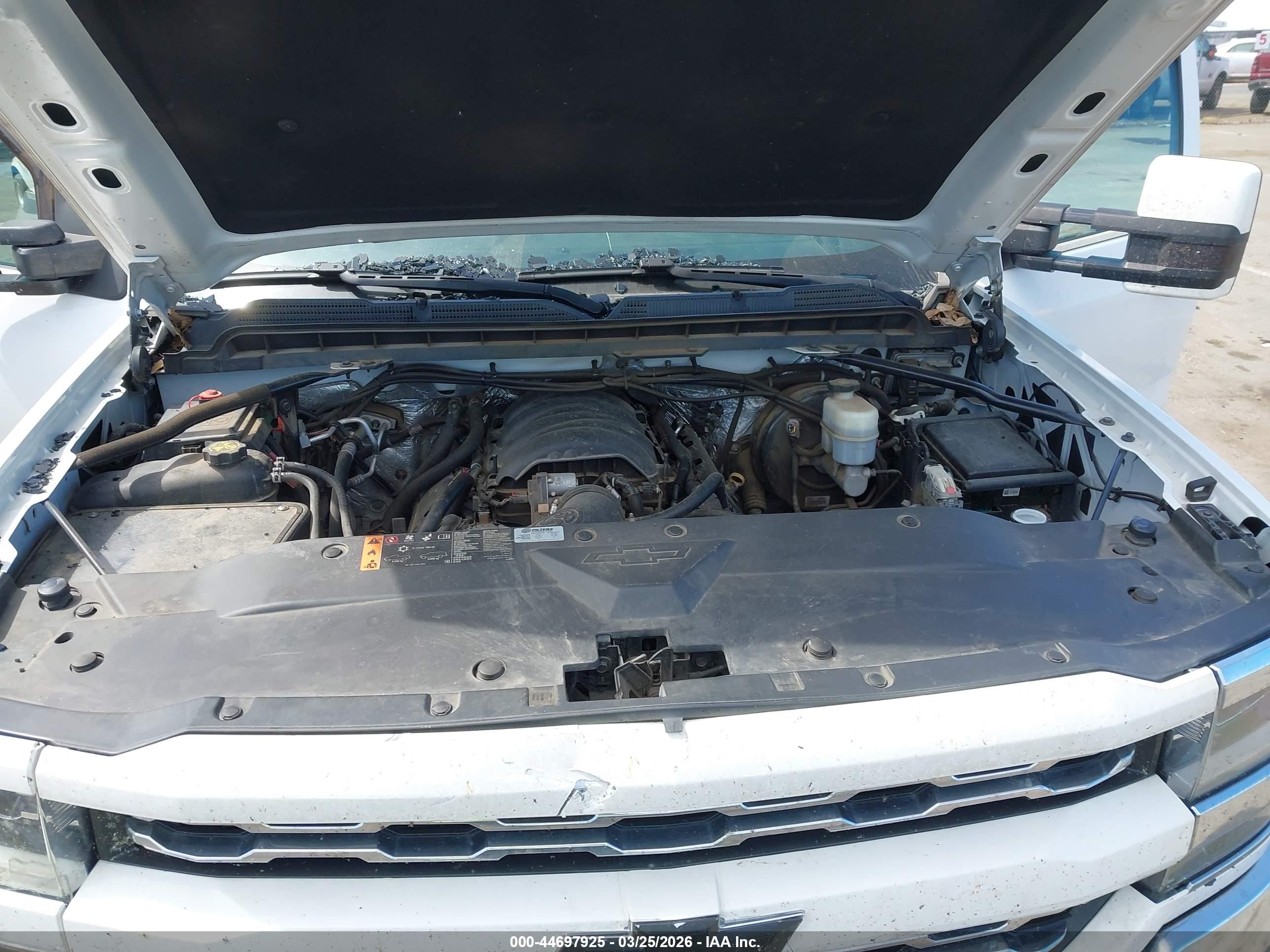 CHEVROLET SILVERADO image 10