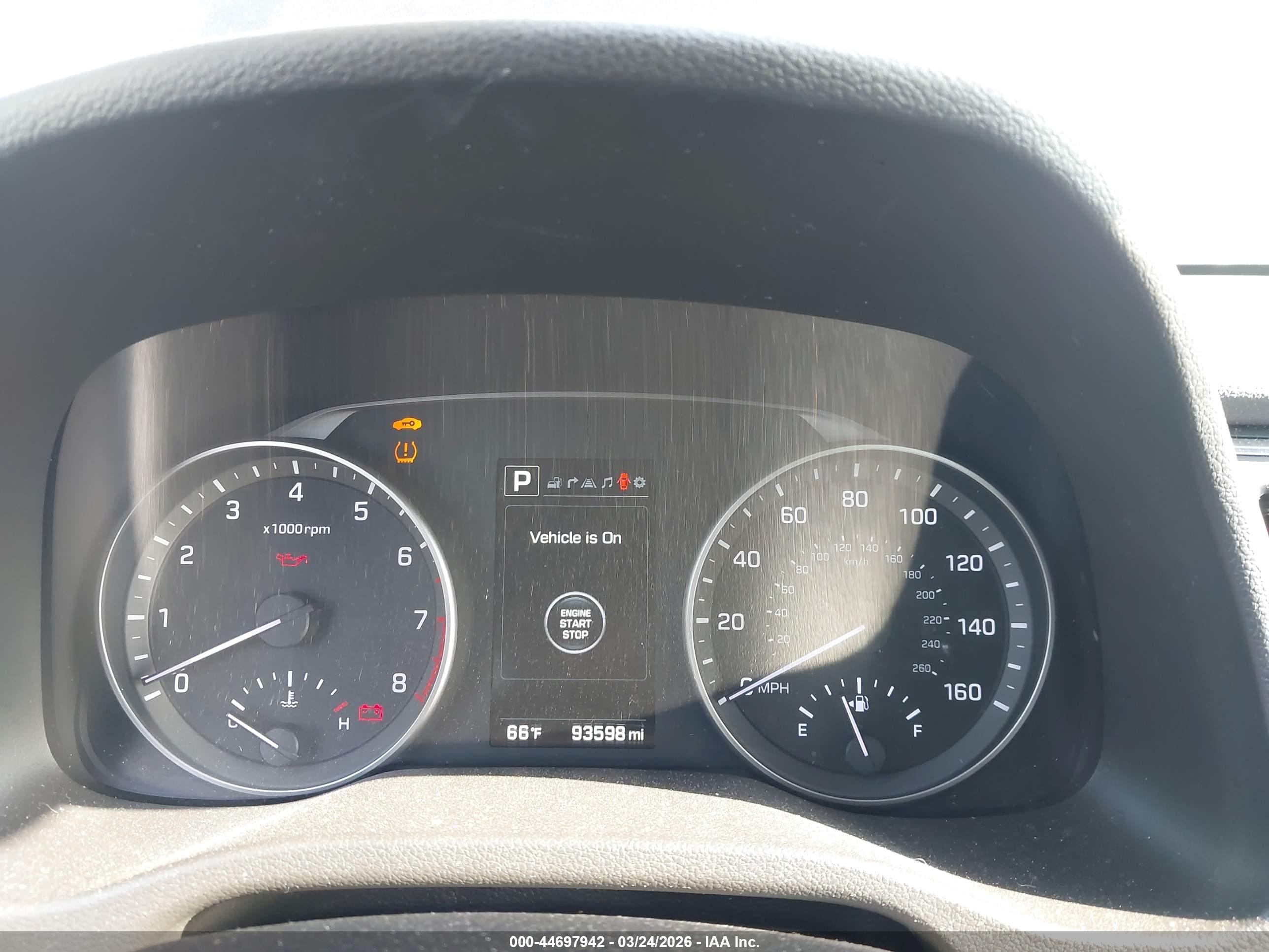 HYUNDAI ELANTRA image 7