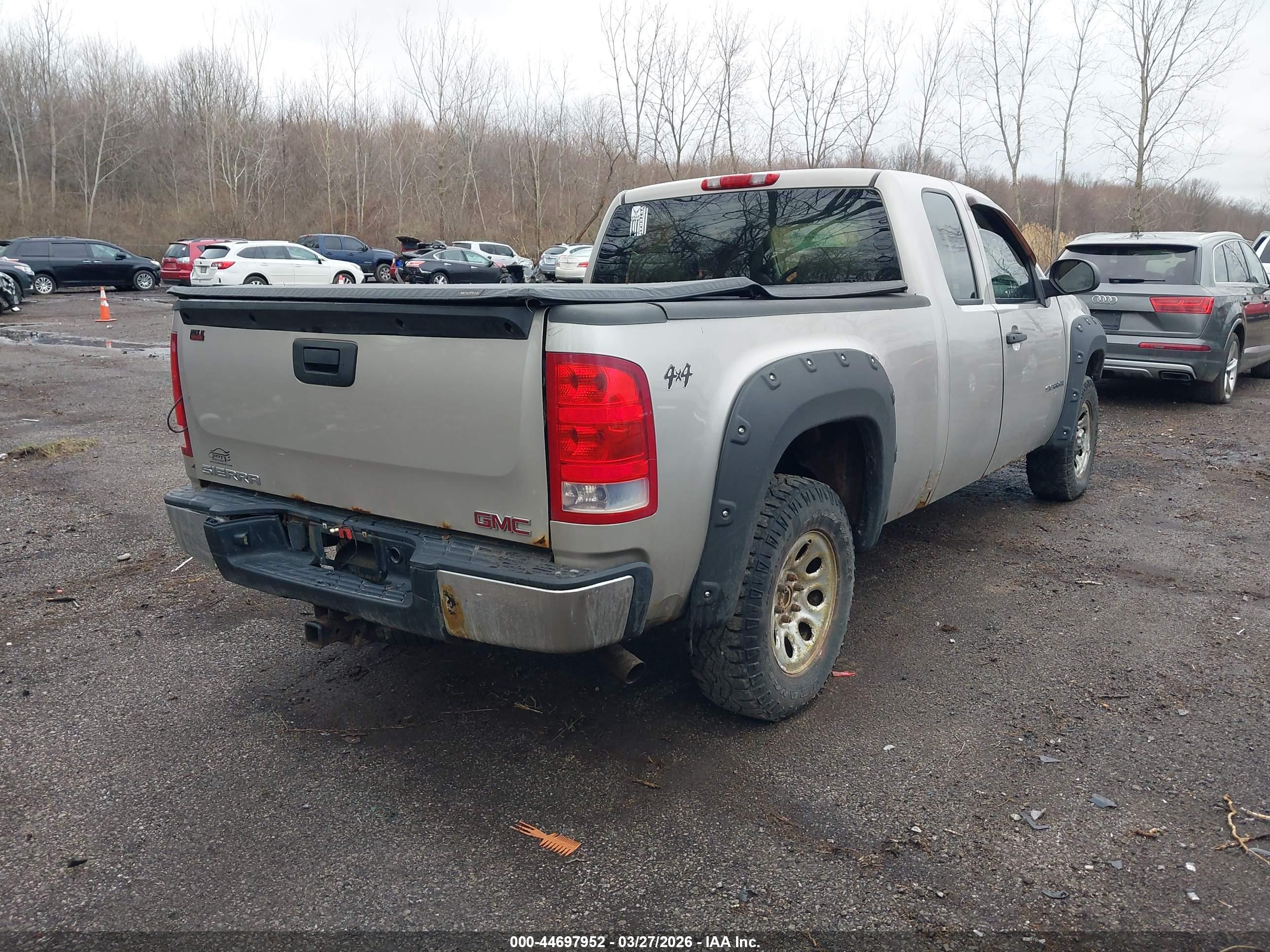 GMC SIERRA image 4