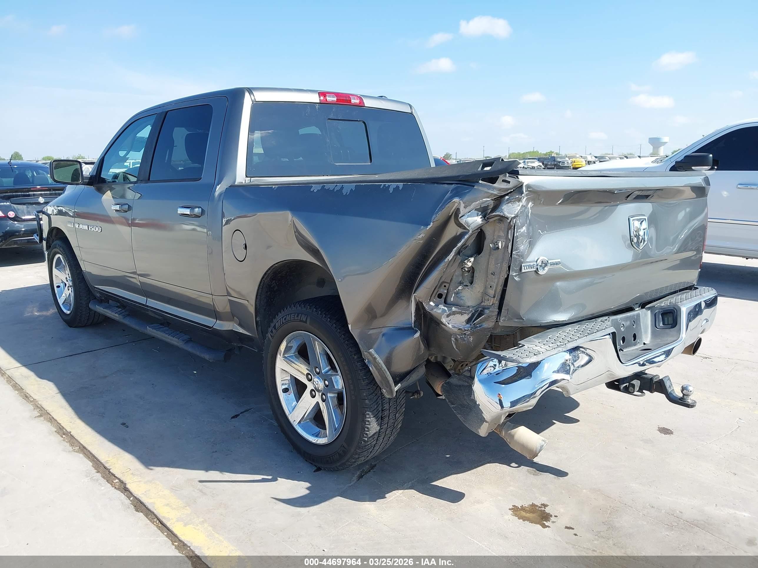 RAM 1500 image 3