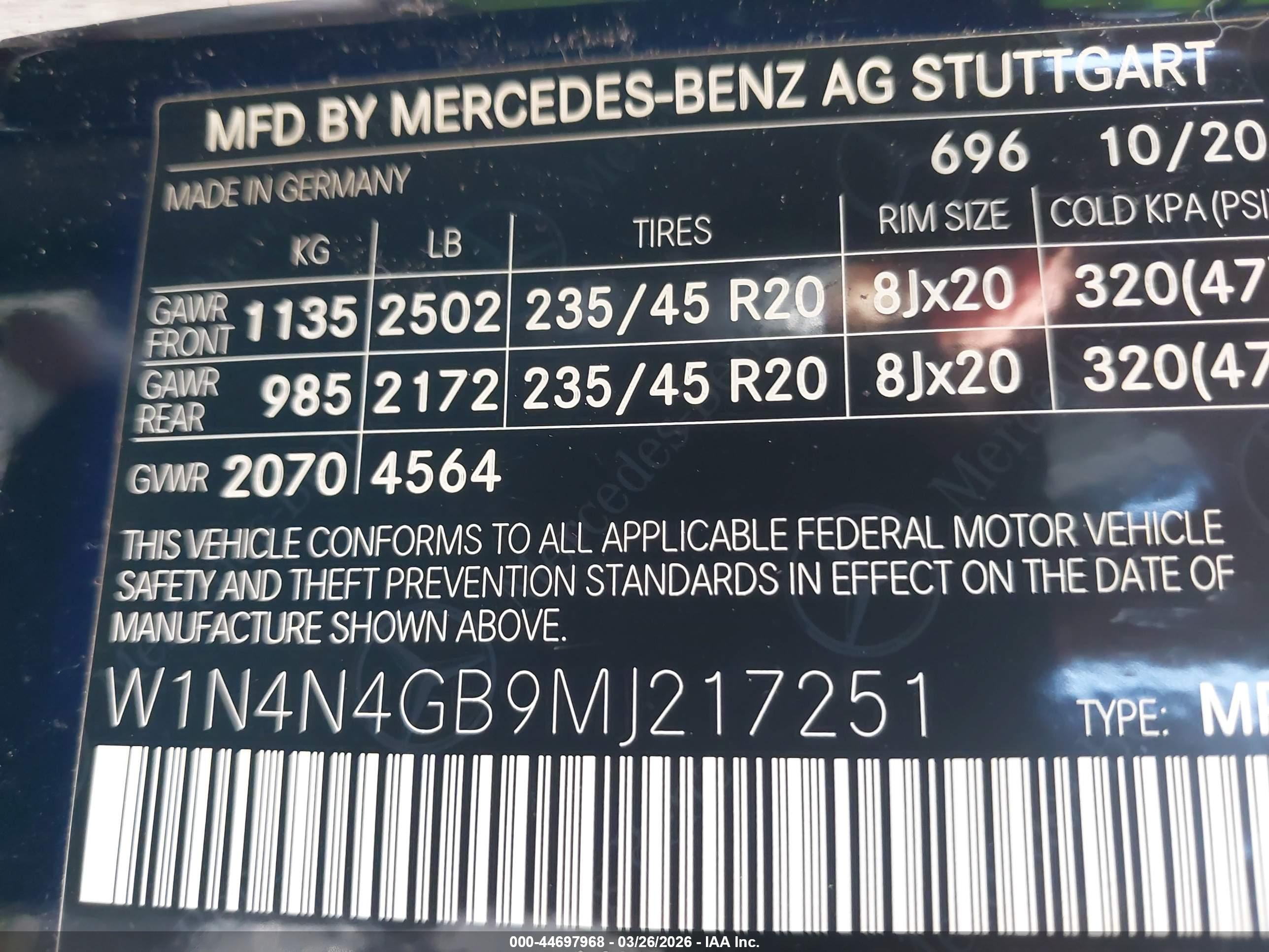 MERCEDES-BENZ GLA image 9