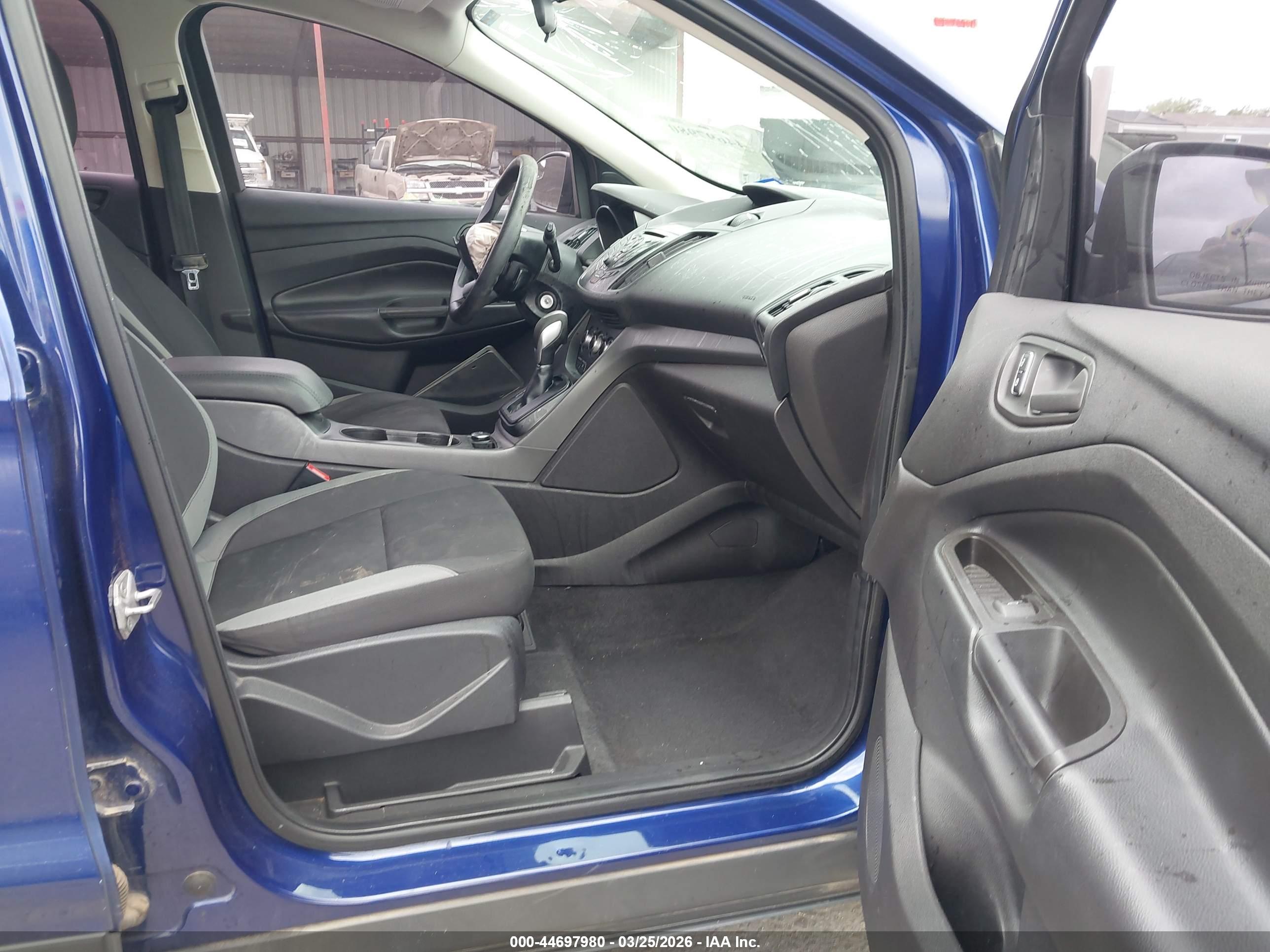 FORD ESCAPE image 5