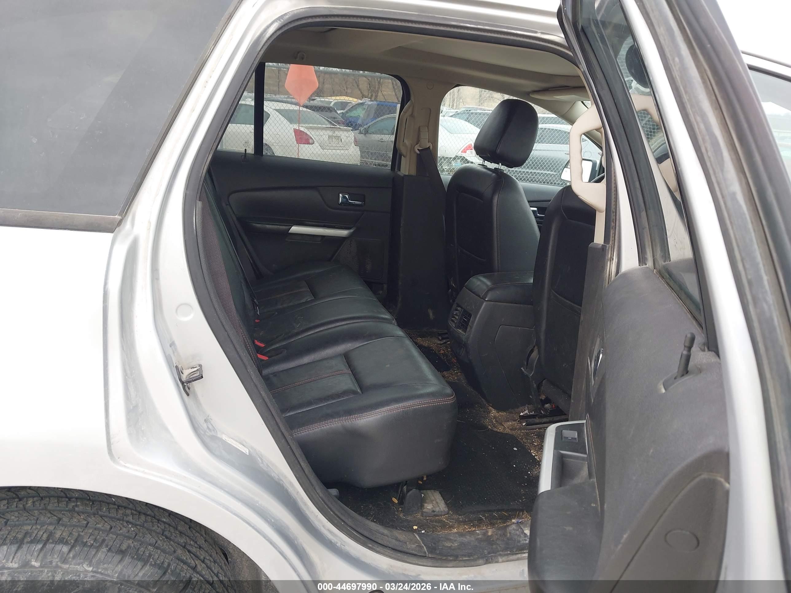 FORD EDGE image 8