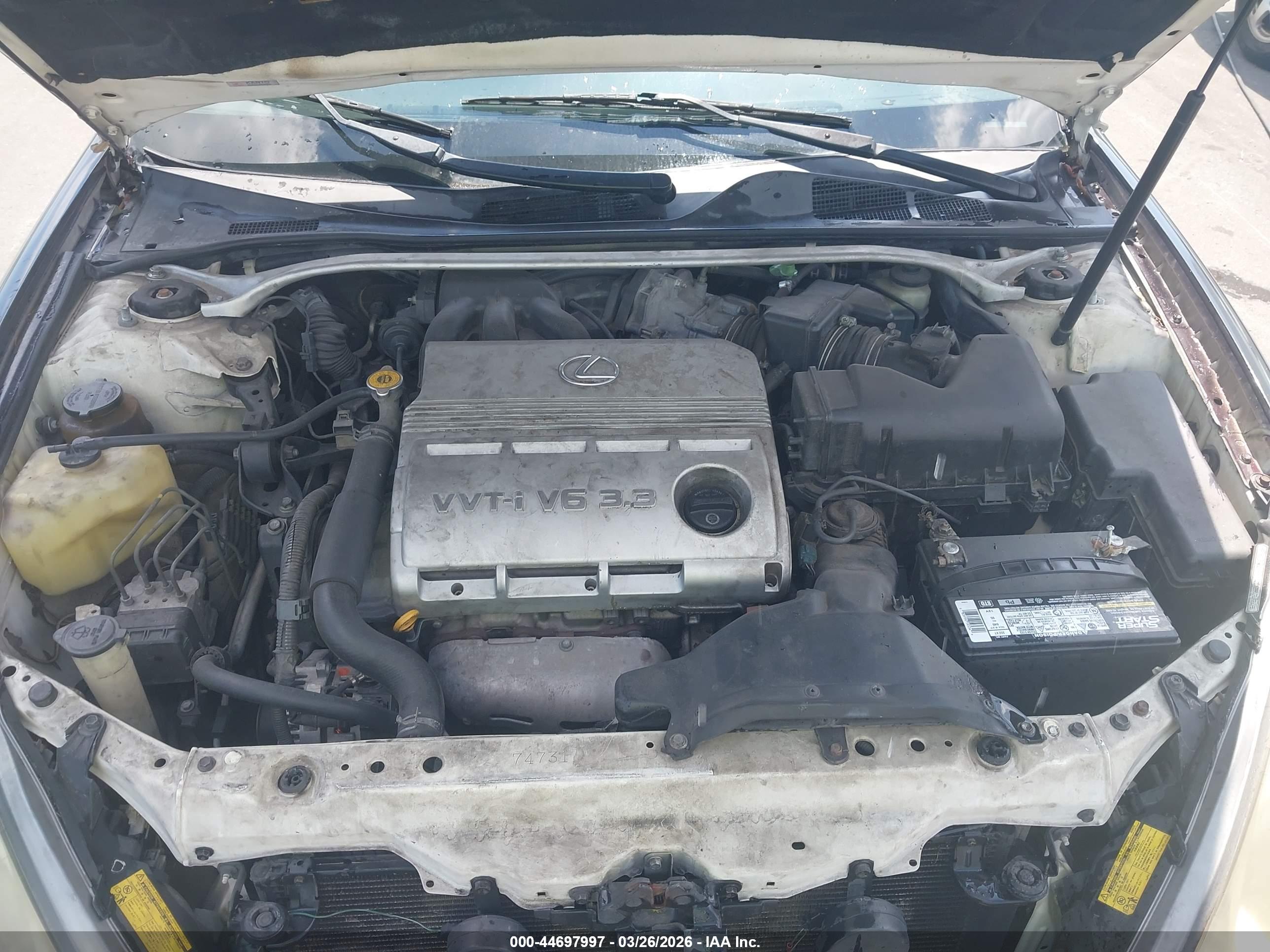 LEXUS ES image 10