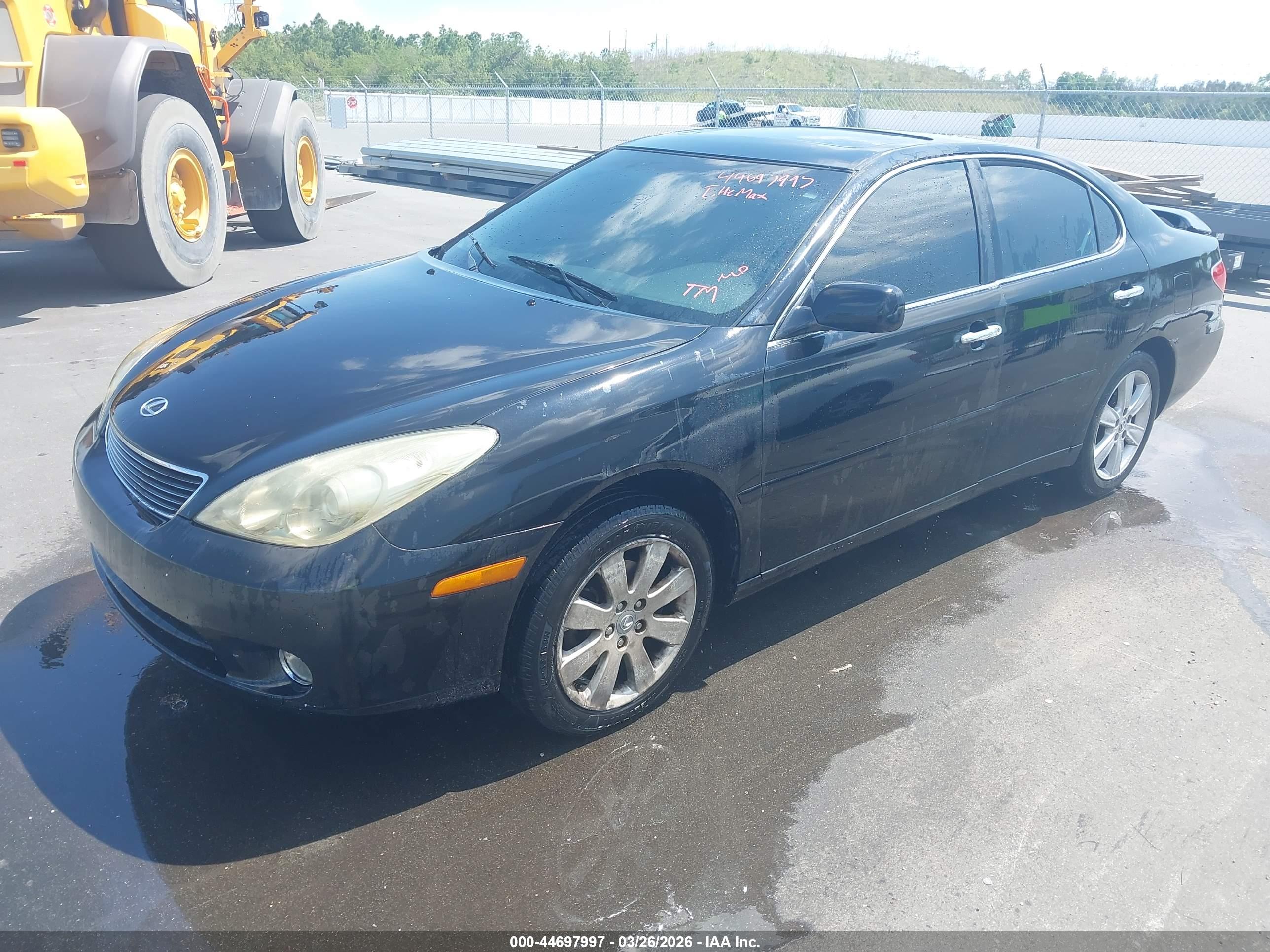 LEXUS ES image 2