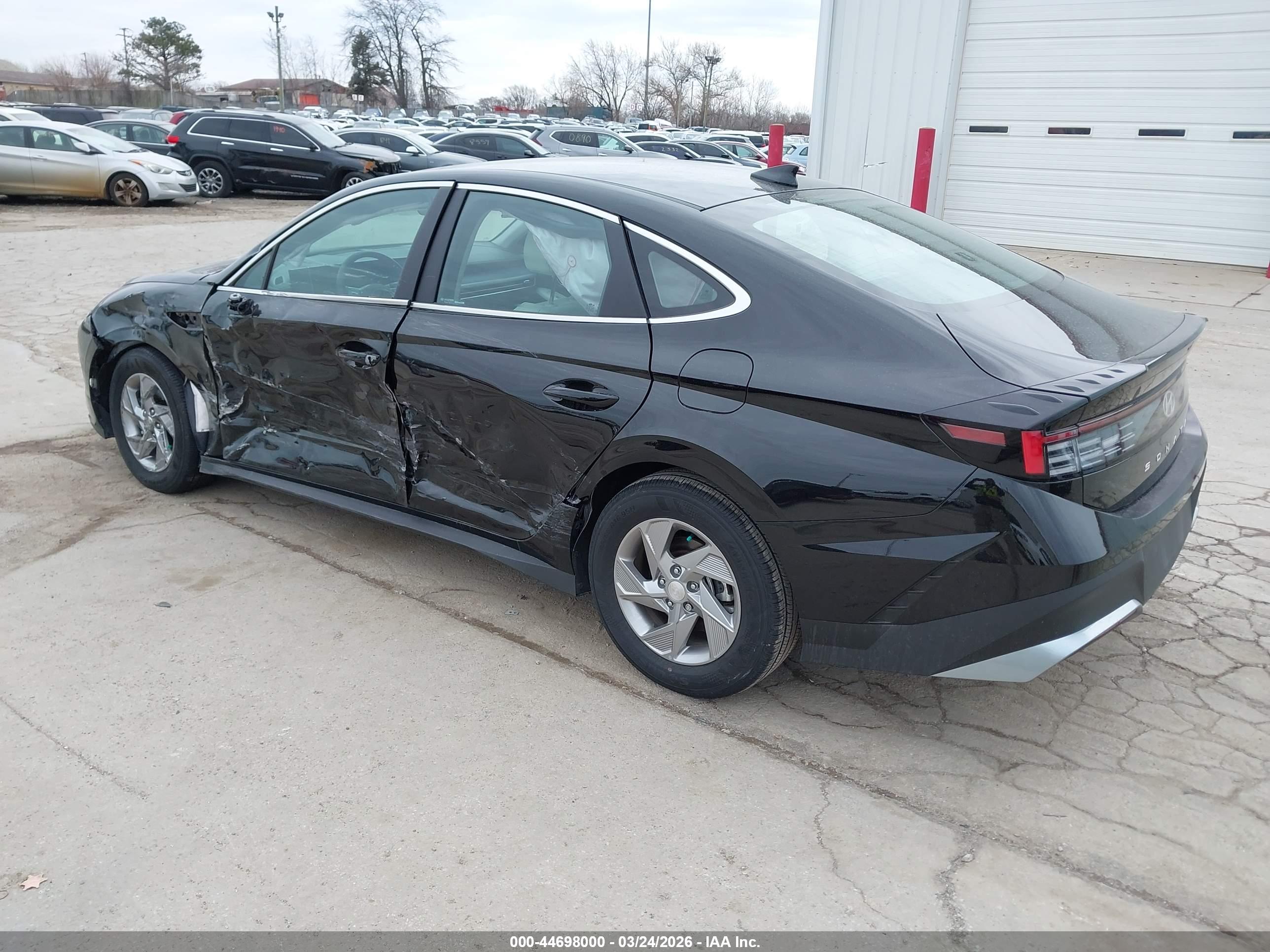 HYUNDAI SONATA image 3