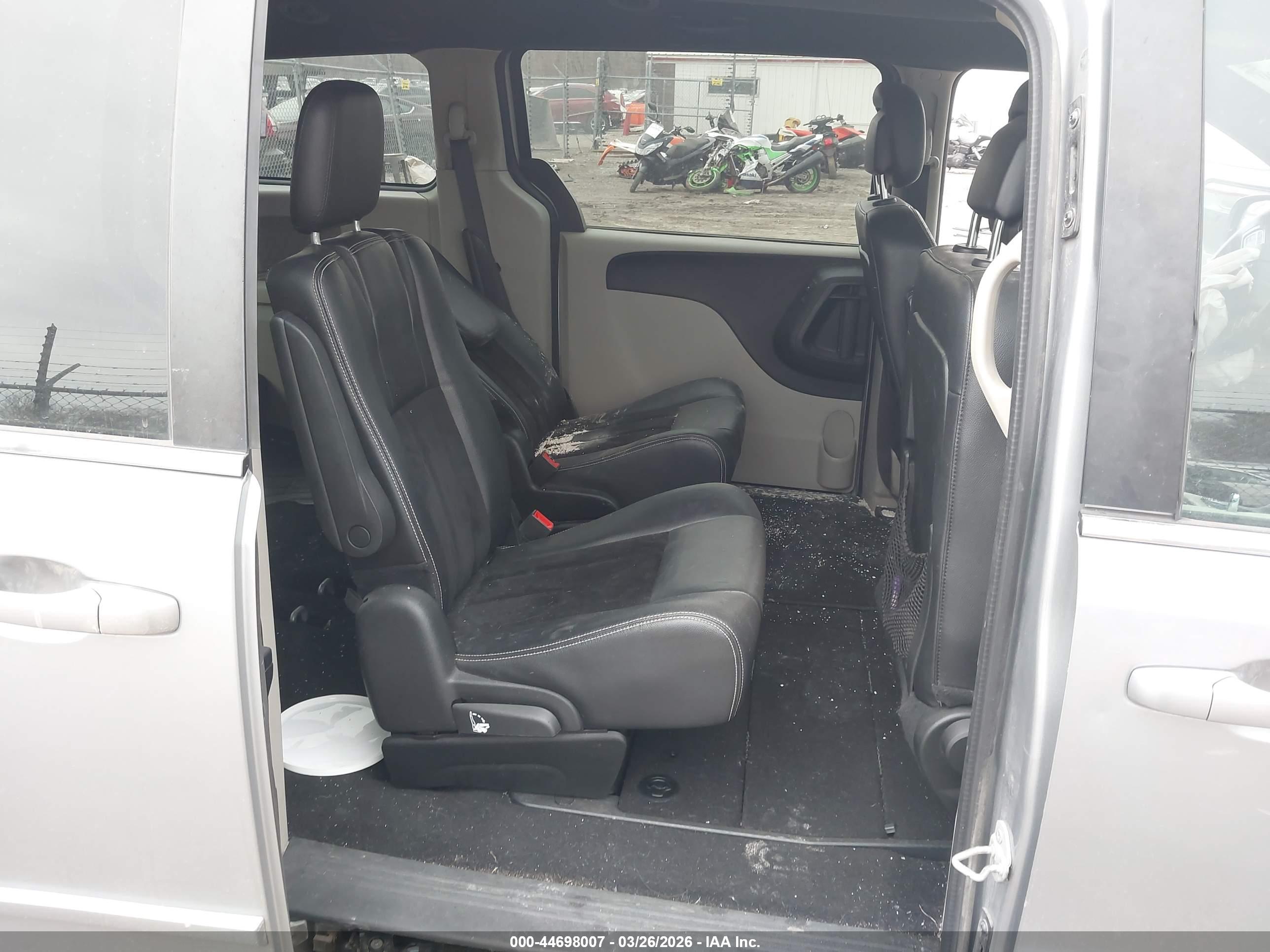 DODGE GRAND image 8