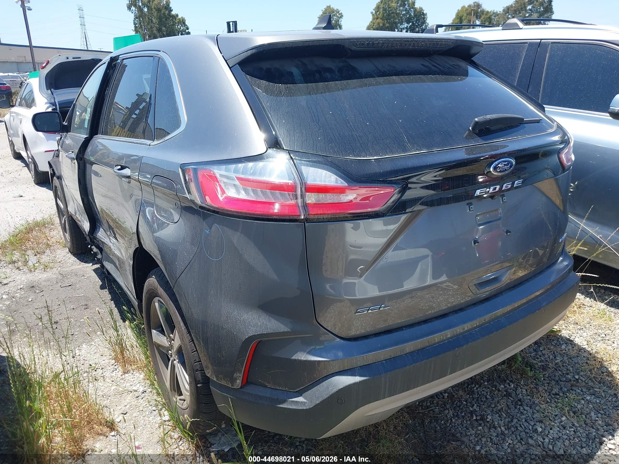 FORD EDGE image 3