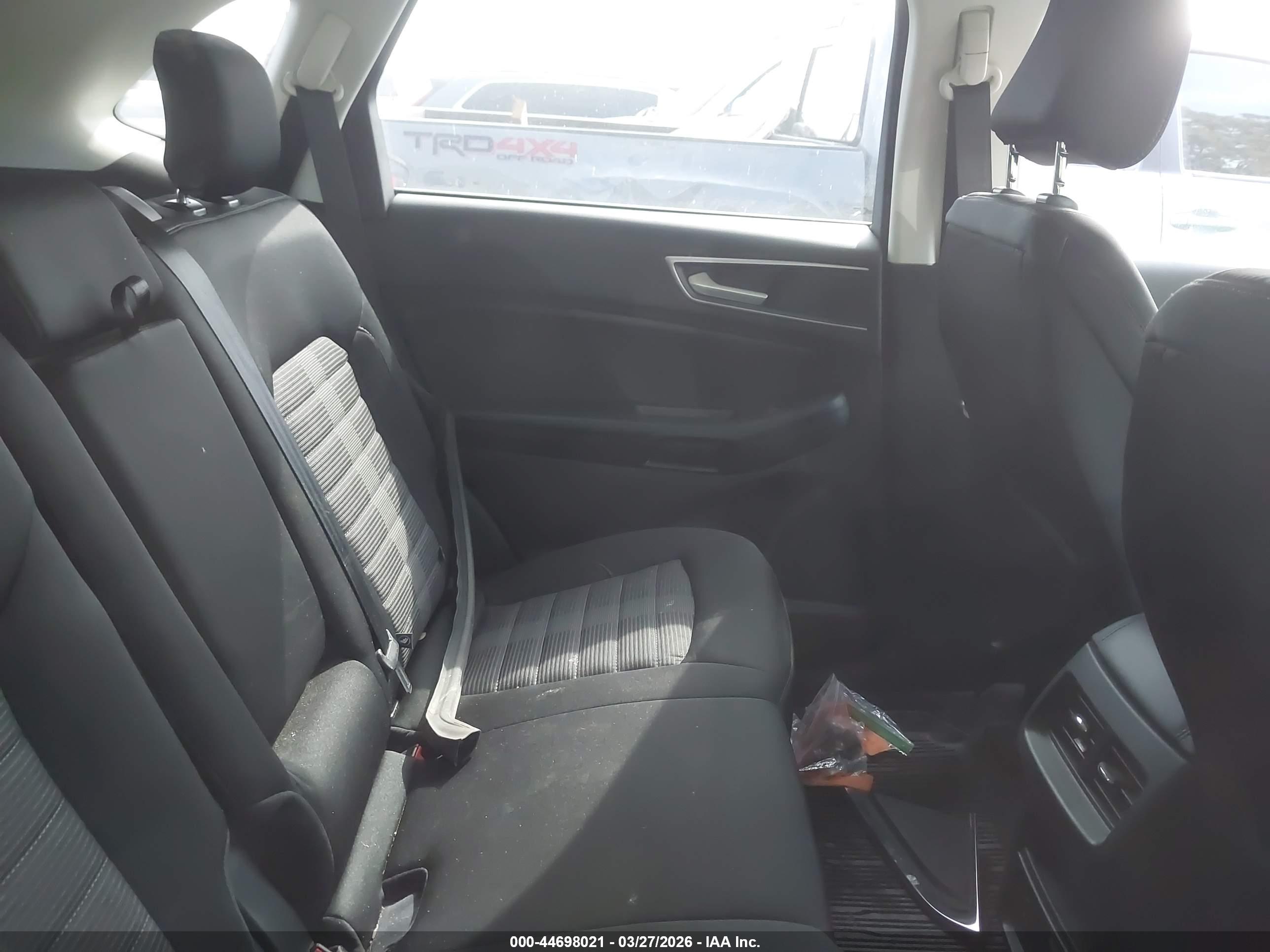FORD EDGE image 8