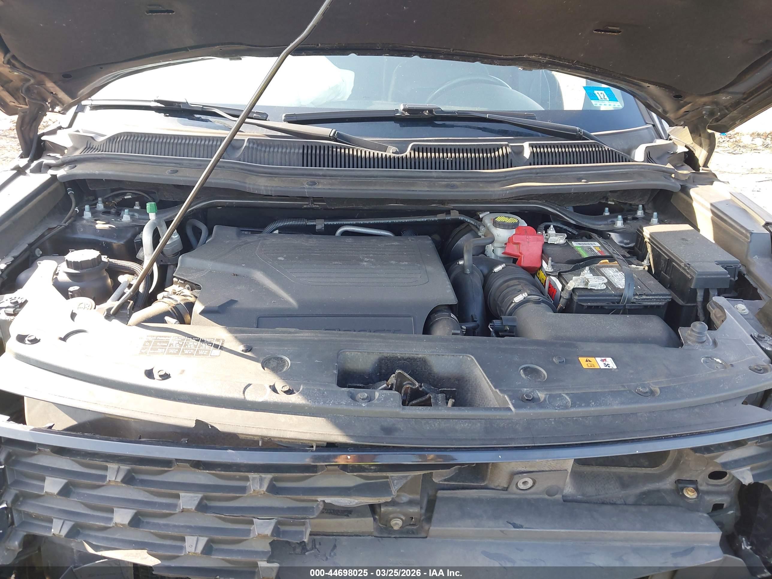 FORD EXPLORER image 10