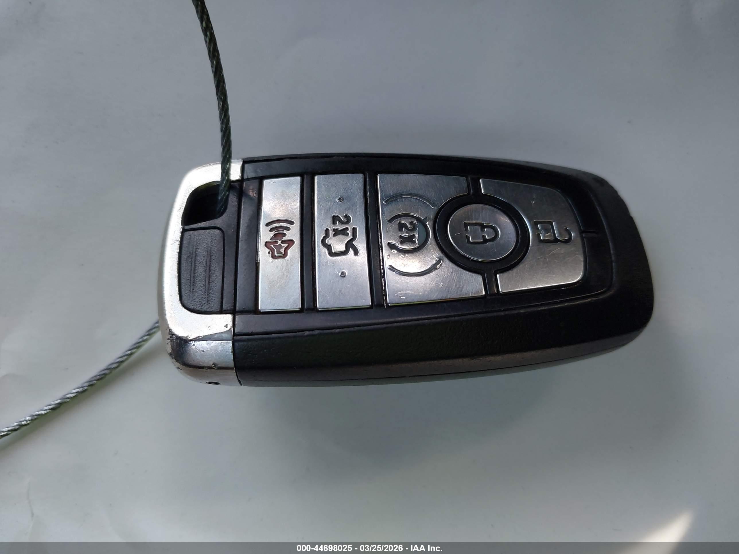 FORD EXPLORER image 11