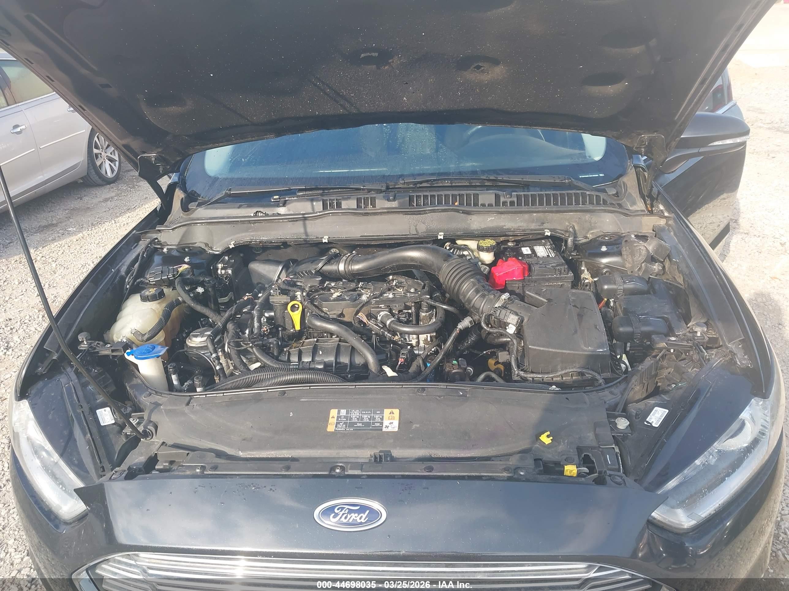FORD FUSION image 10