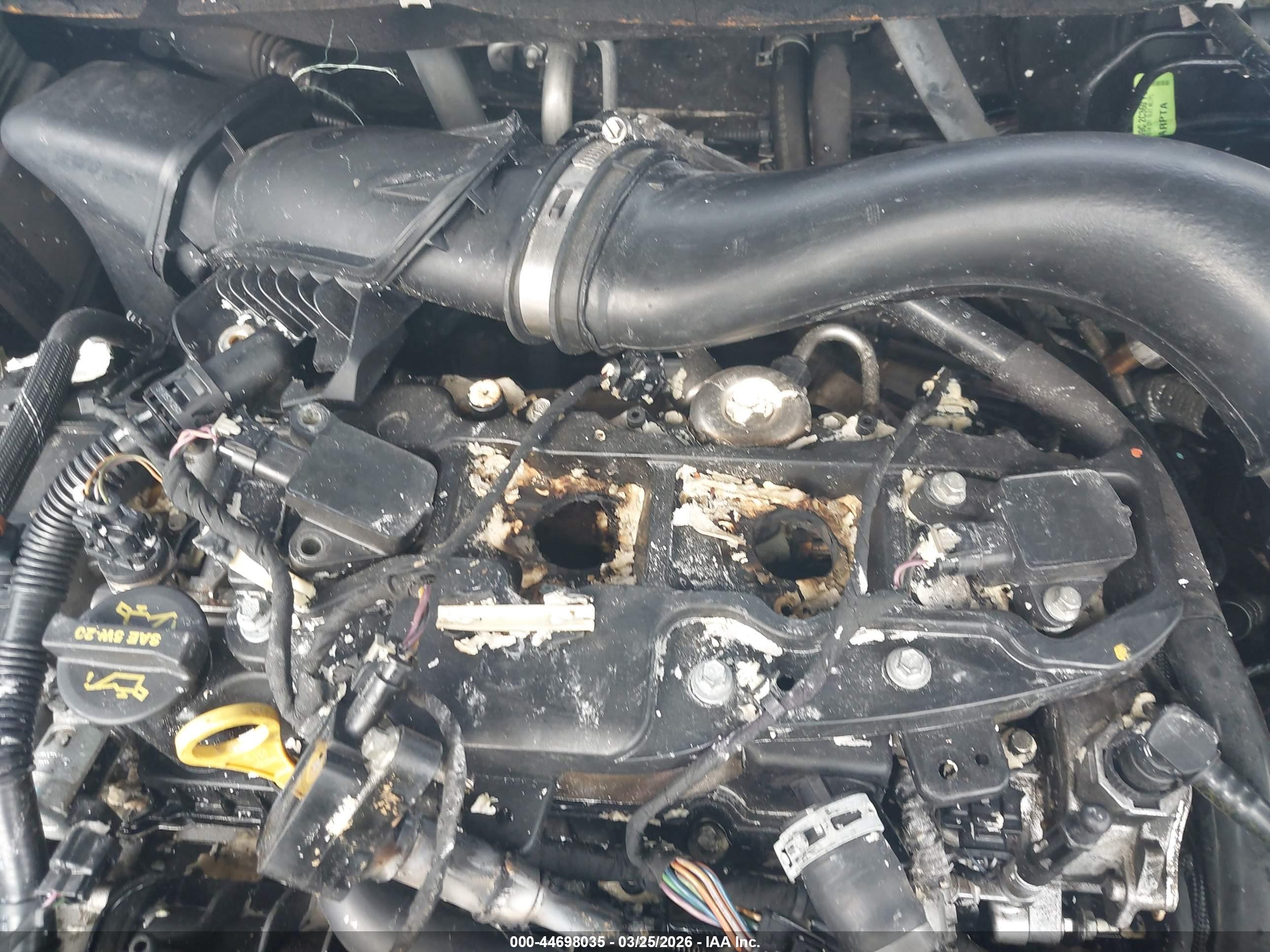 FORD FUSION image 6