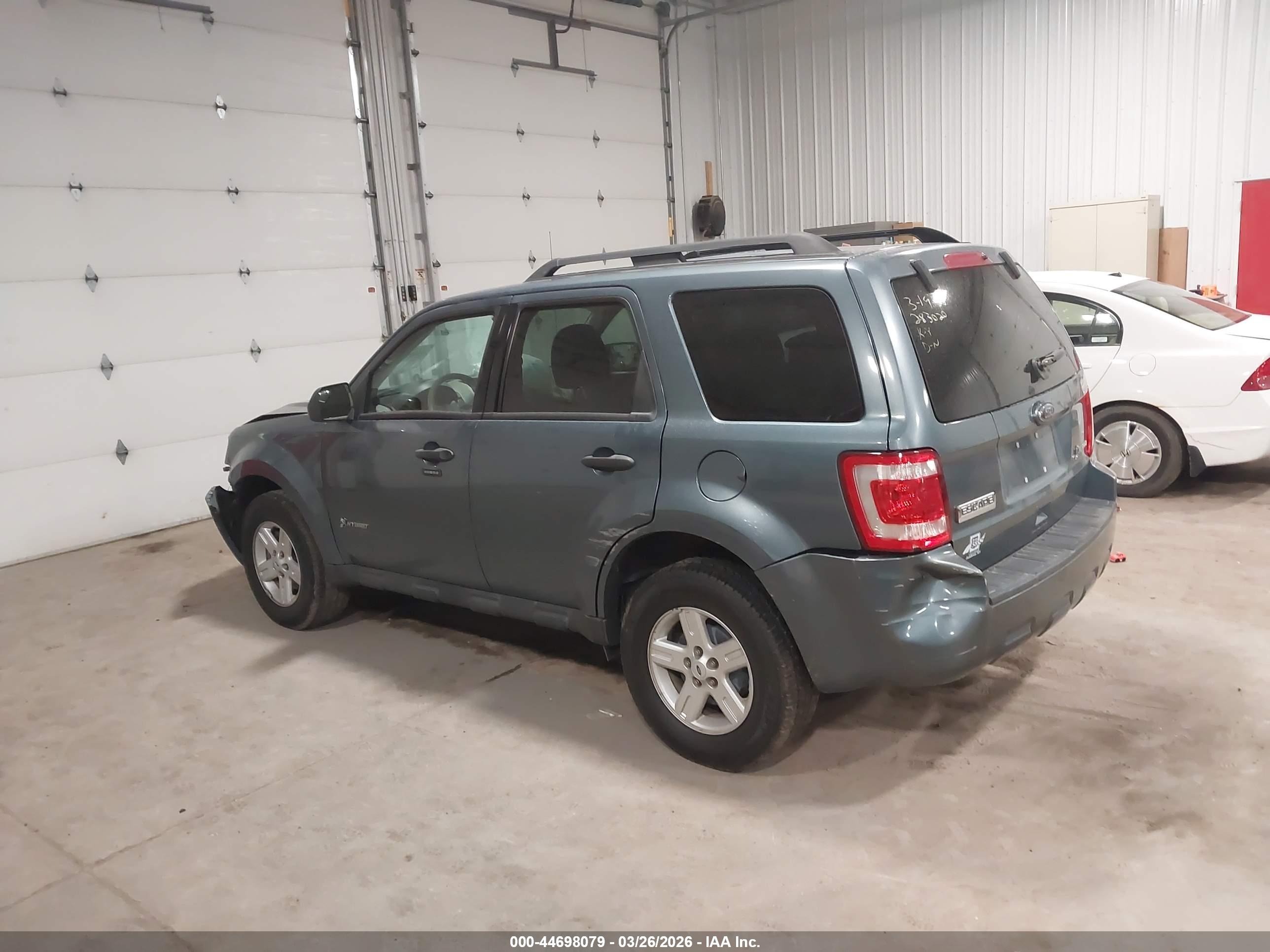 FORD ESCAPE image 3